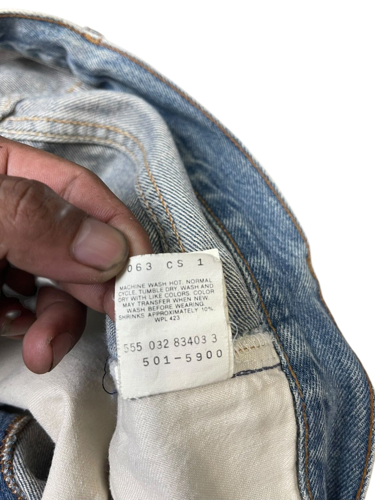 Levi's Vintage Clothing Vintage Levi’s 501 Jeans Straight Cut USA Size US 27 - 16 Thumbnail