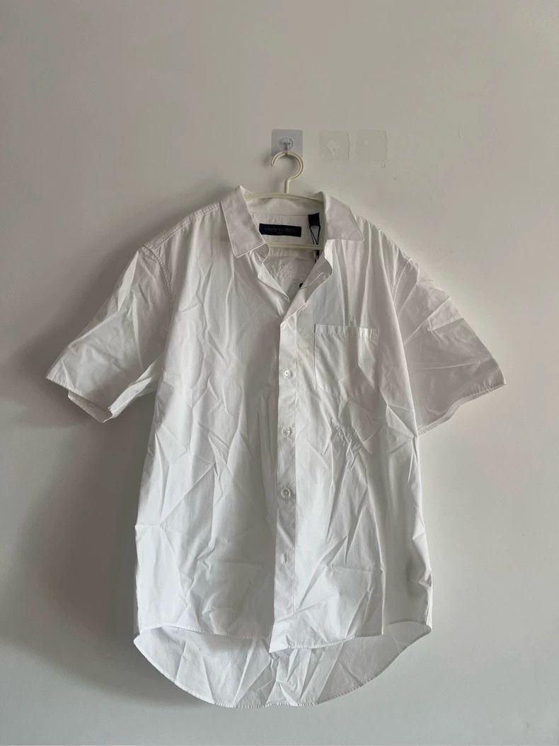 Louis Vuitton Louis Vuitton White short-sleeved shirt Size US XL / EU 56 / 4 - 1 Thumbnail