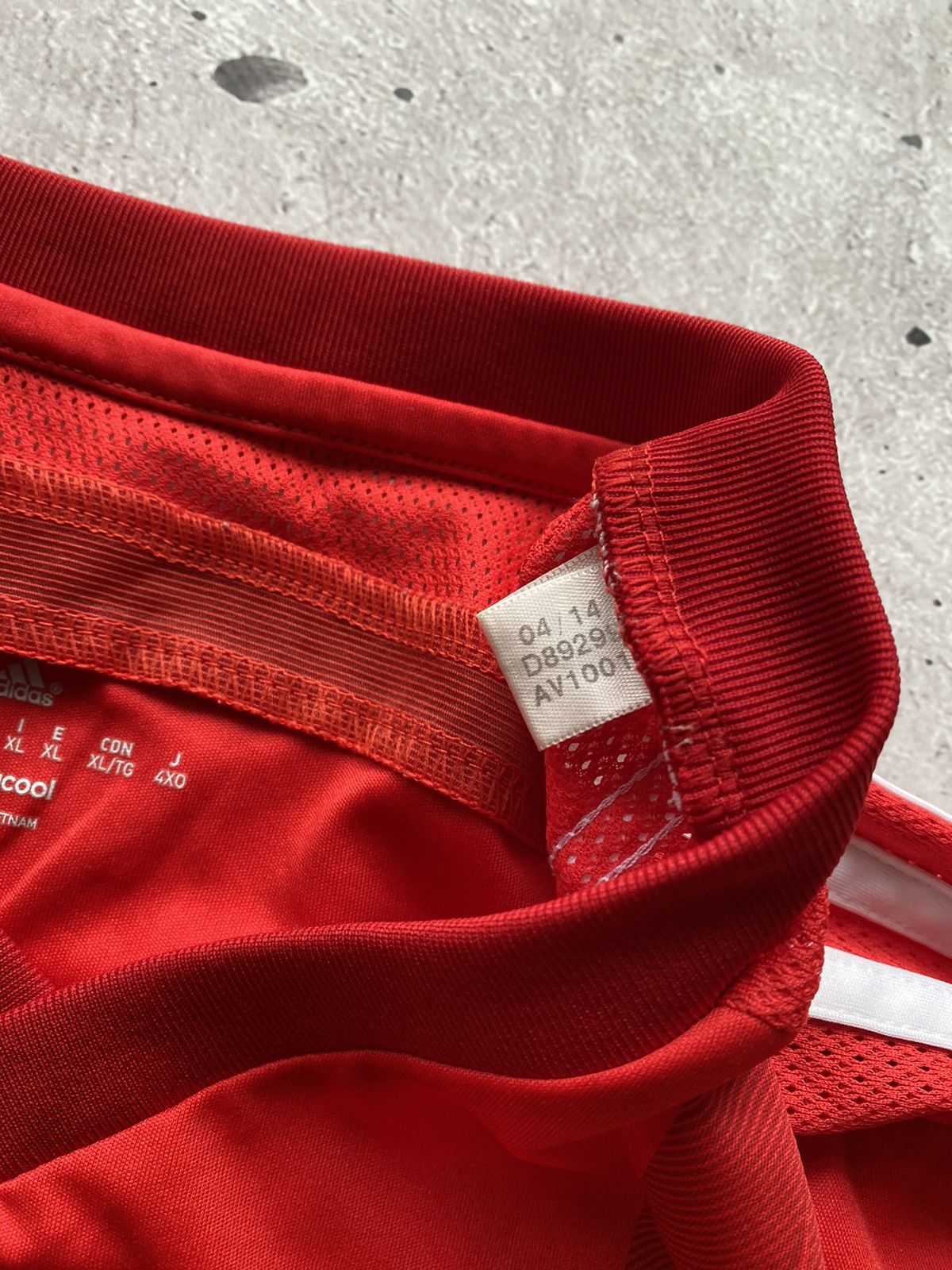 Adidas × Vintage Vintage 2014/2015 Adidas Benfica Pereira #7 Soccer Jersey Size US XL / EU 56 / 4 - 11 Thumbnail
