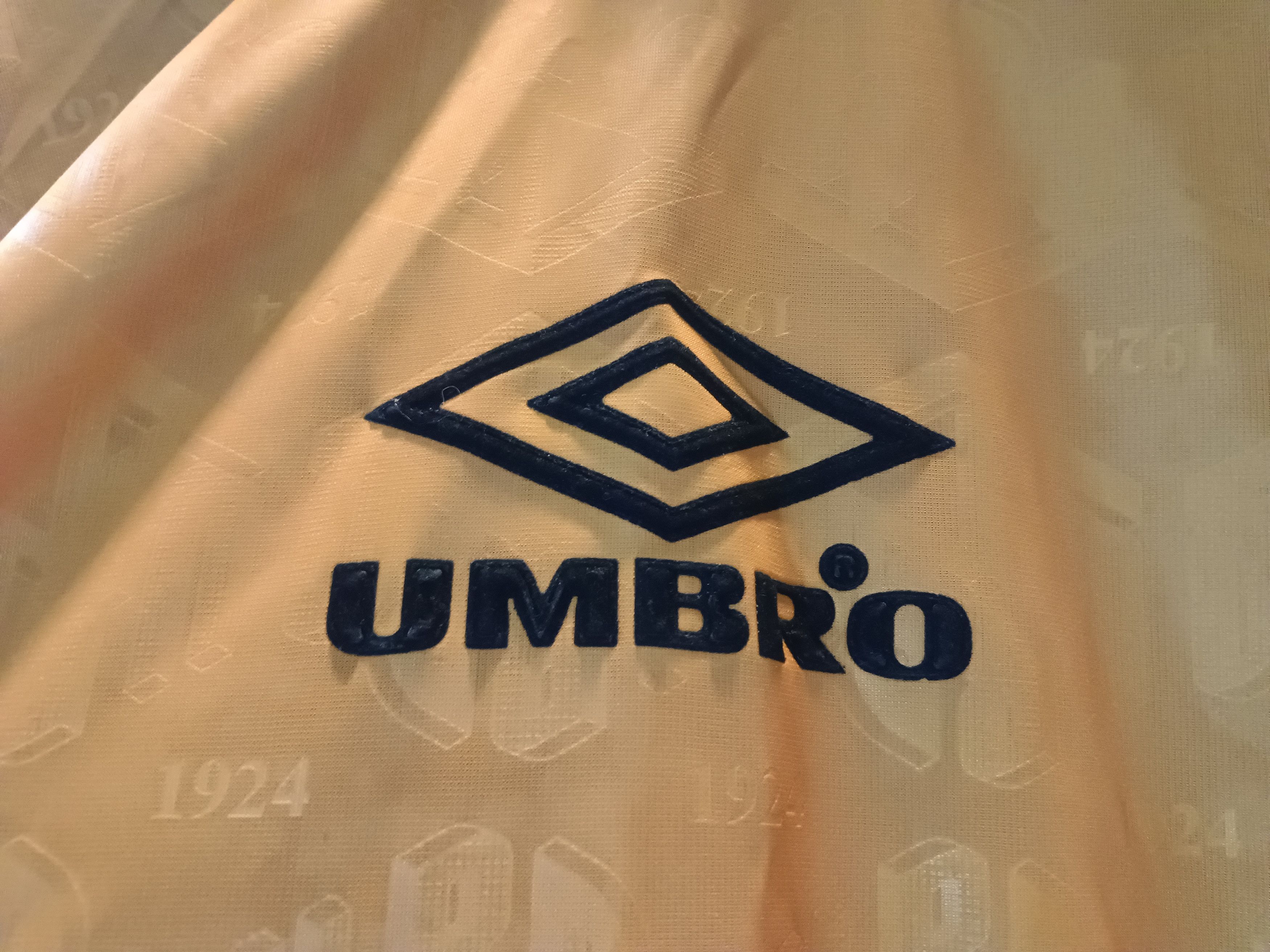 Umbro Vintage Umbro goalkeeper jersey Size US XXL / EU 58 / 5 - 2 Thumbnail