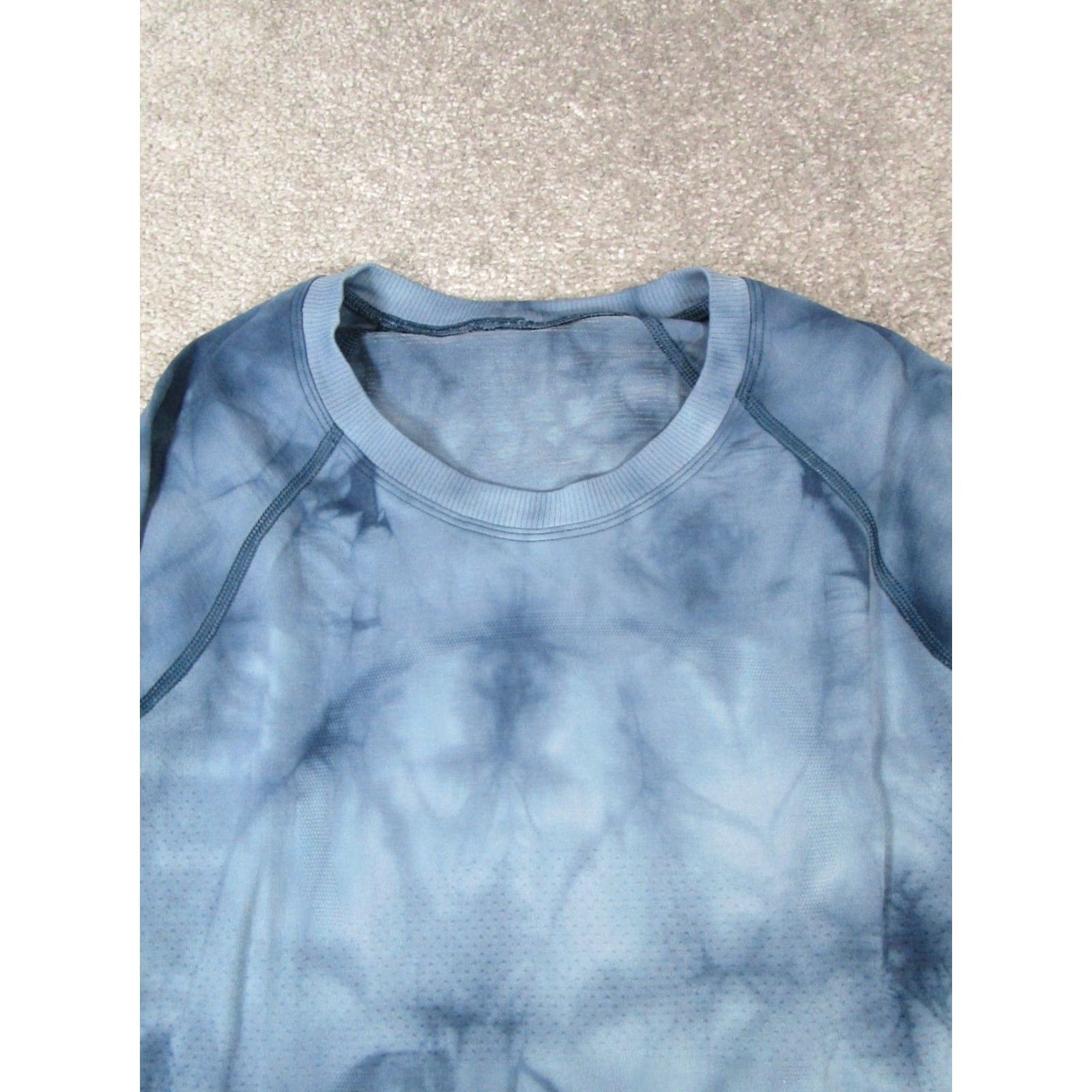 Lululemon Lululemon Swiftly Tech Shirt Womens 3XS Blue Tie Dye Marble Running Pullover Size XXS / US 00 / IT 34 - 2 Thumbnail