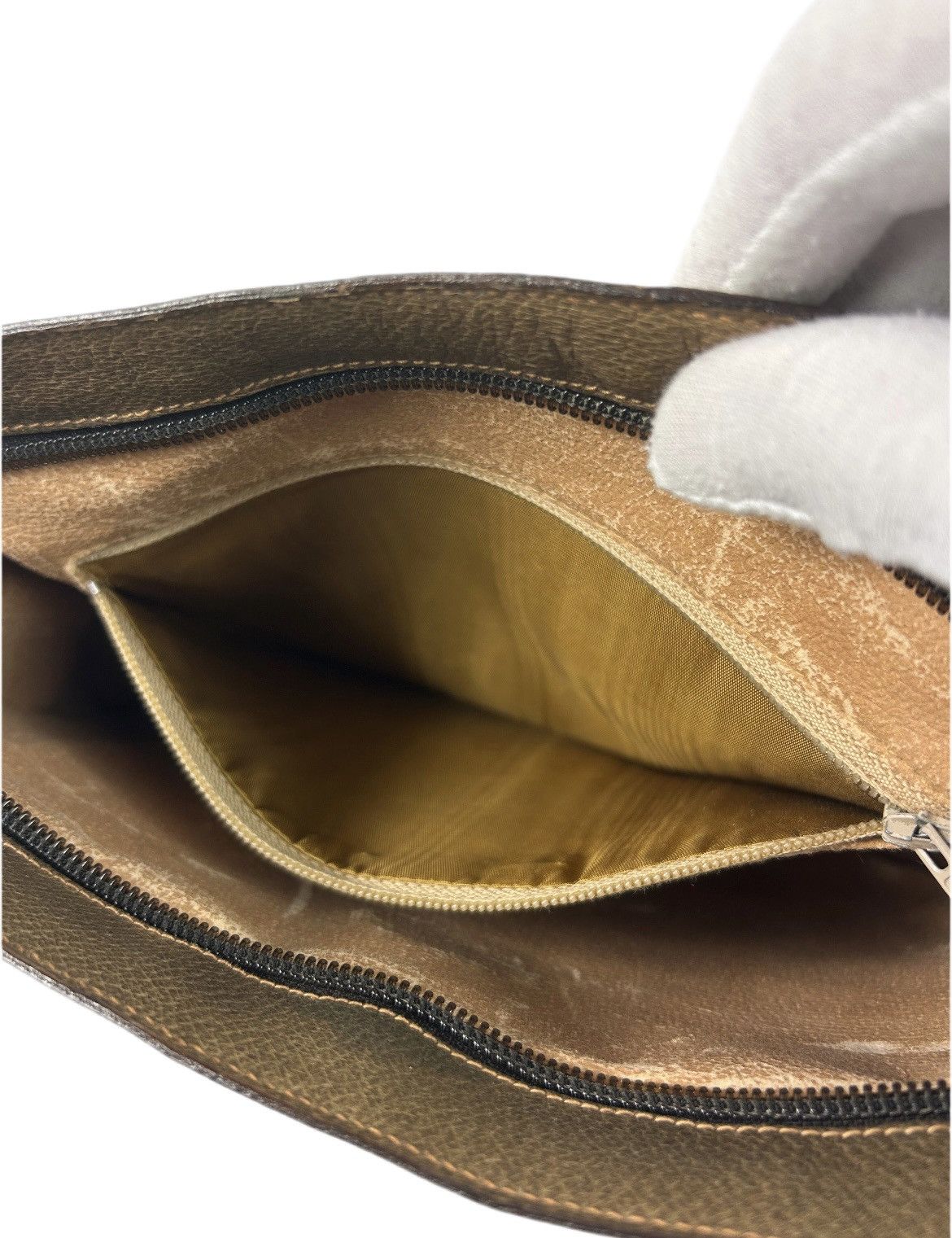 Gucci Gucci GG Plus Monogram Toiletry Bag Size ONE SIZE - 4 Thumbnail