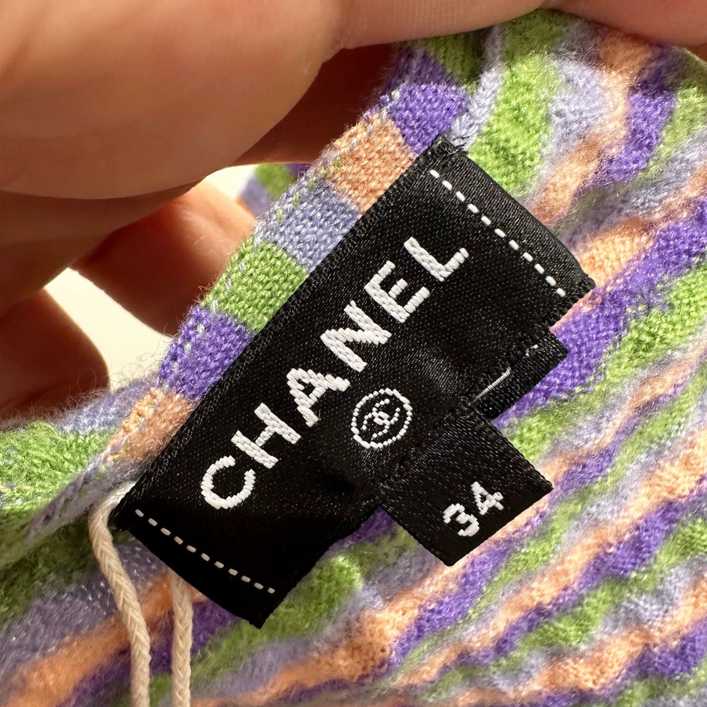 Chanel Chanel 24A apr733 Cashmere Logo Buckle Knit Camisole 34 Size XS / US 0-2 / IT 36-38 - 3 Thumbnail
