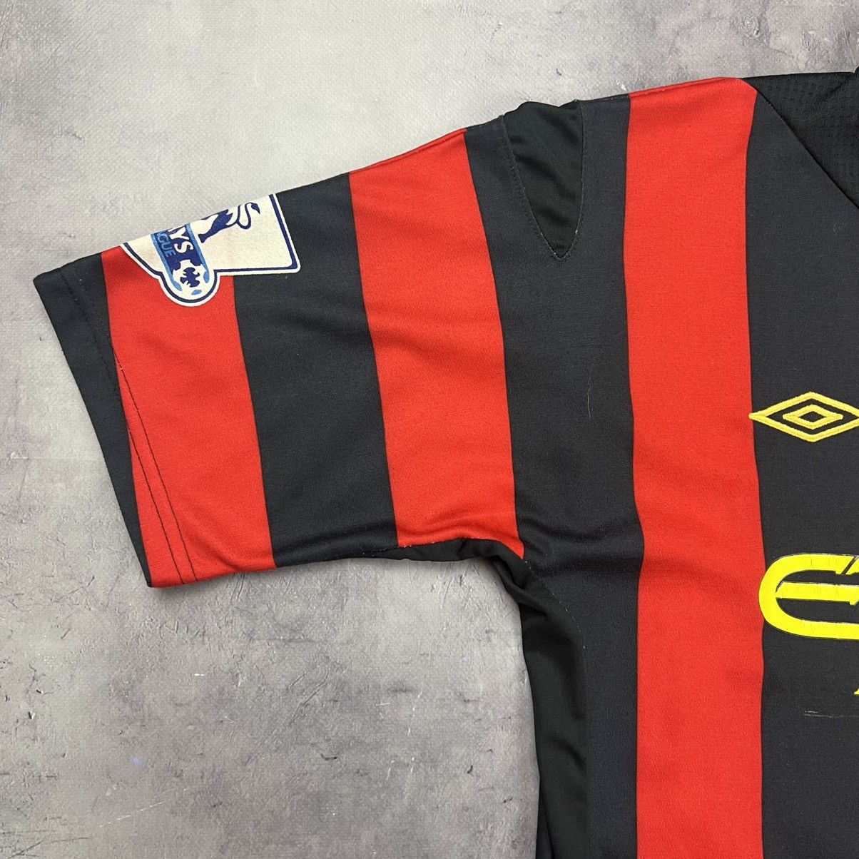 Umbro Rare! Carlos Tevez 32 Umbro Manchester City 00s Jersey Size US M / EU 48-50 / 2 - 14 Thumbnail
