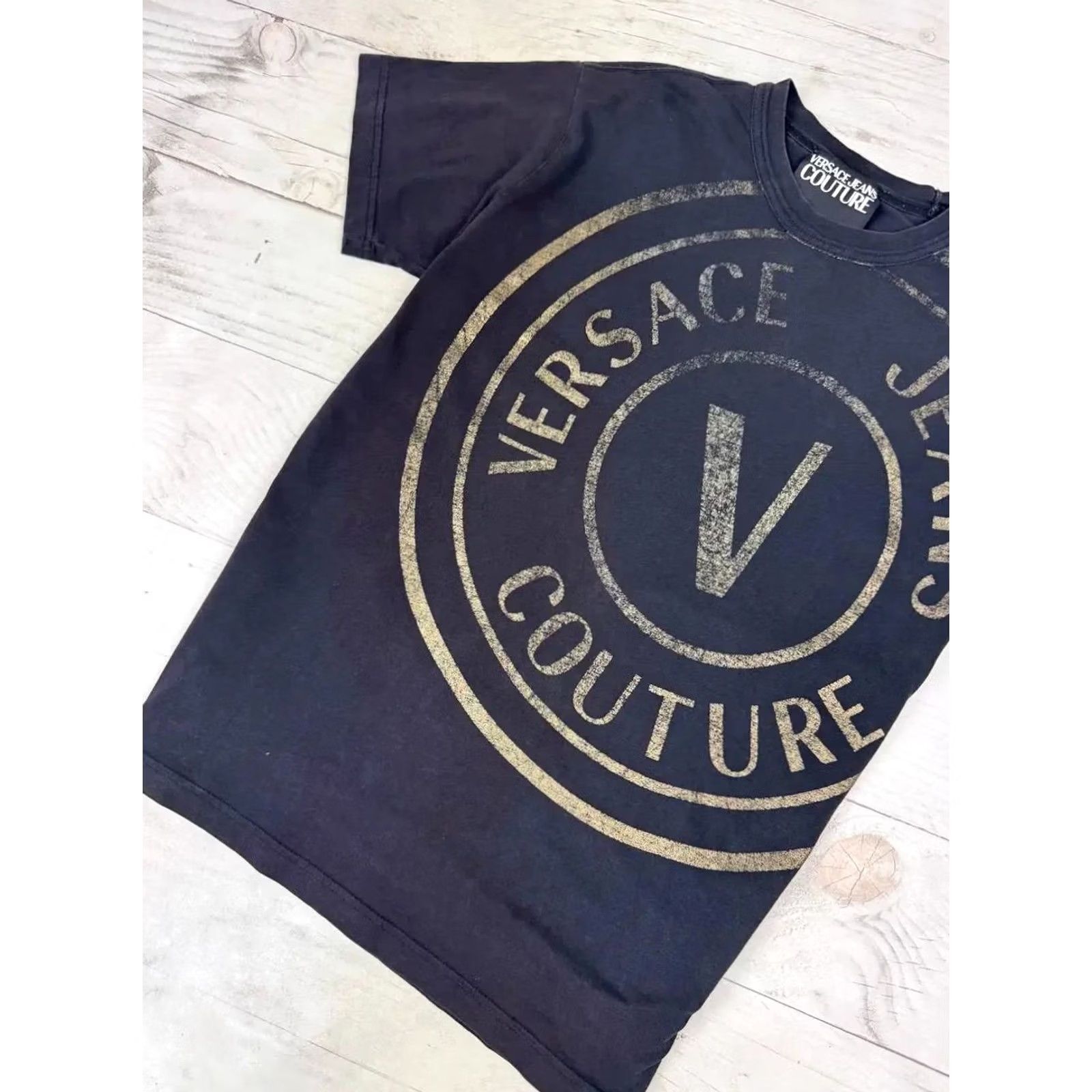 Versace Jeans Couture VINTAGE Versace Jeans Couture T Shirt Big Logo Men Size S Black Size US S / EU 44-46 / 1 - 3 Thumbnail