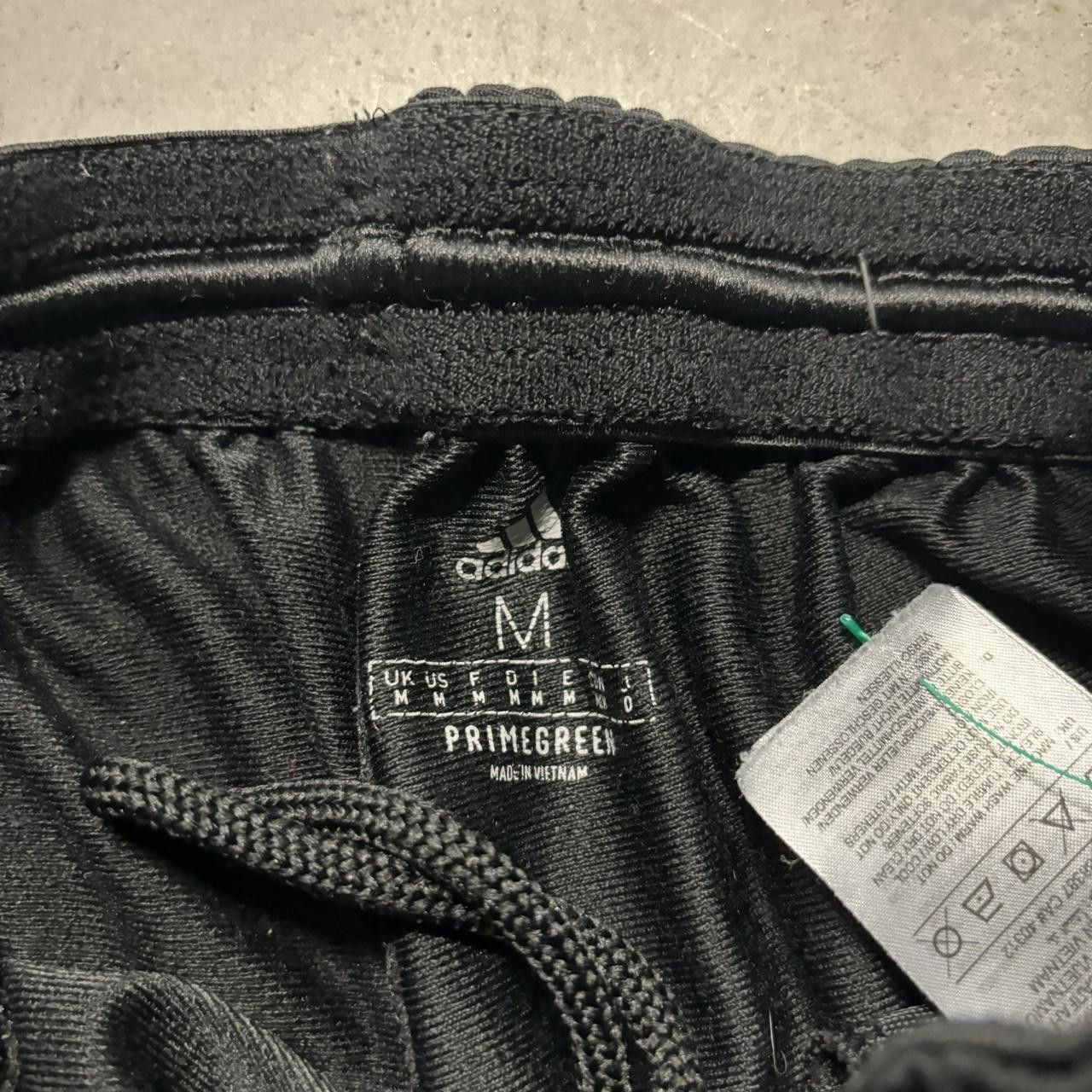 Adidas × Vintage Vintage Y2K/2000s Black Grey Adidas Striped Drill Essential Track Pants! Size US 28 / EU 44 - 7 Thumbnail