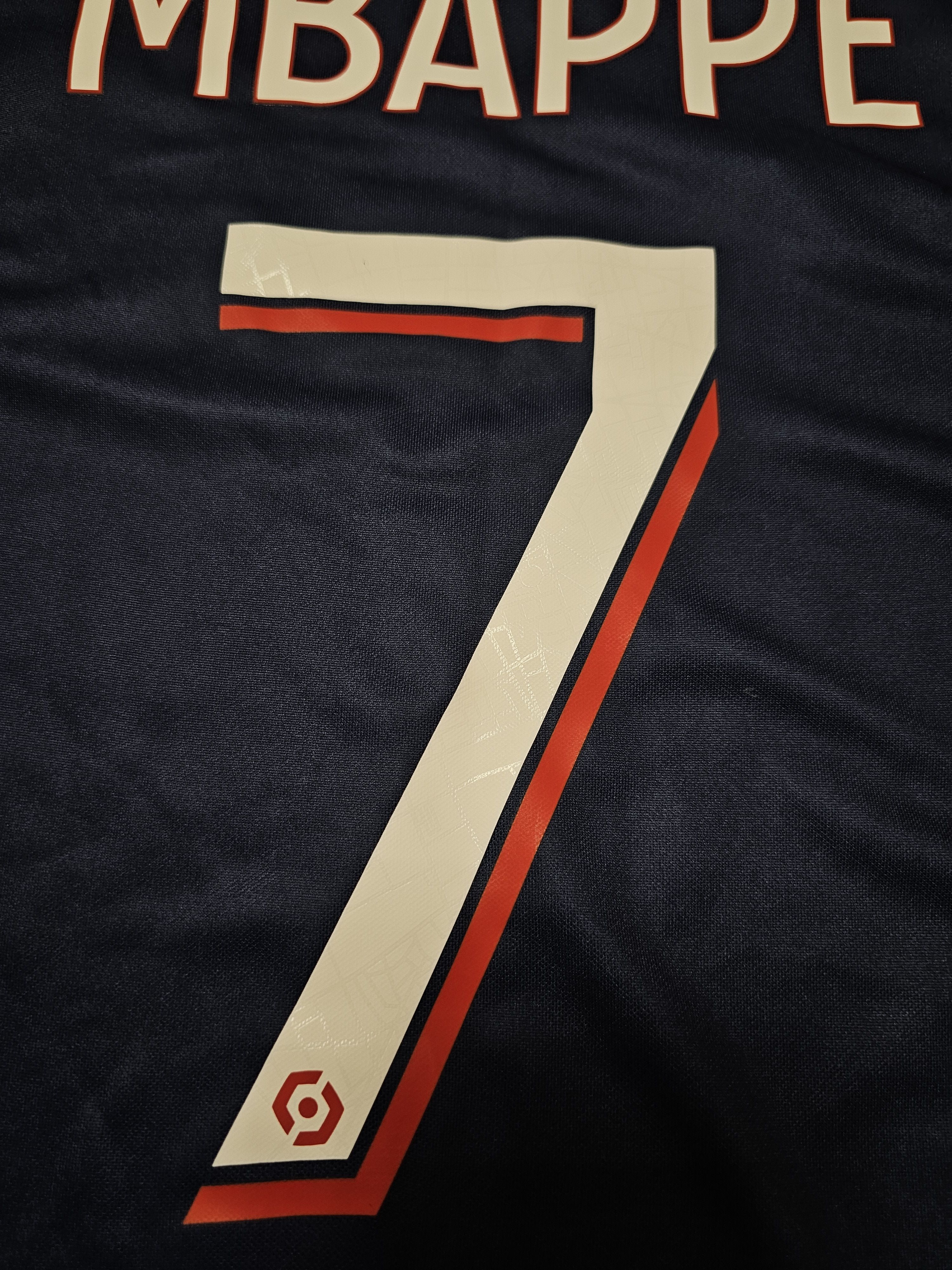 Nike PSG PARIS SAINT-GERMAIN 2024 MBAPPE FOOTBALL SOCCER JERSEY Size US S / EU 44-46 / 1 - 6 Thumbnail