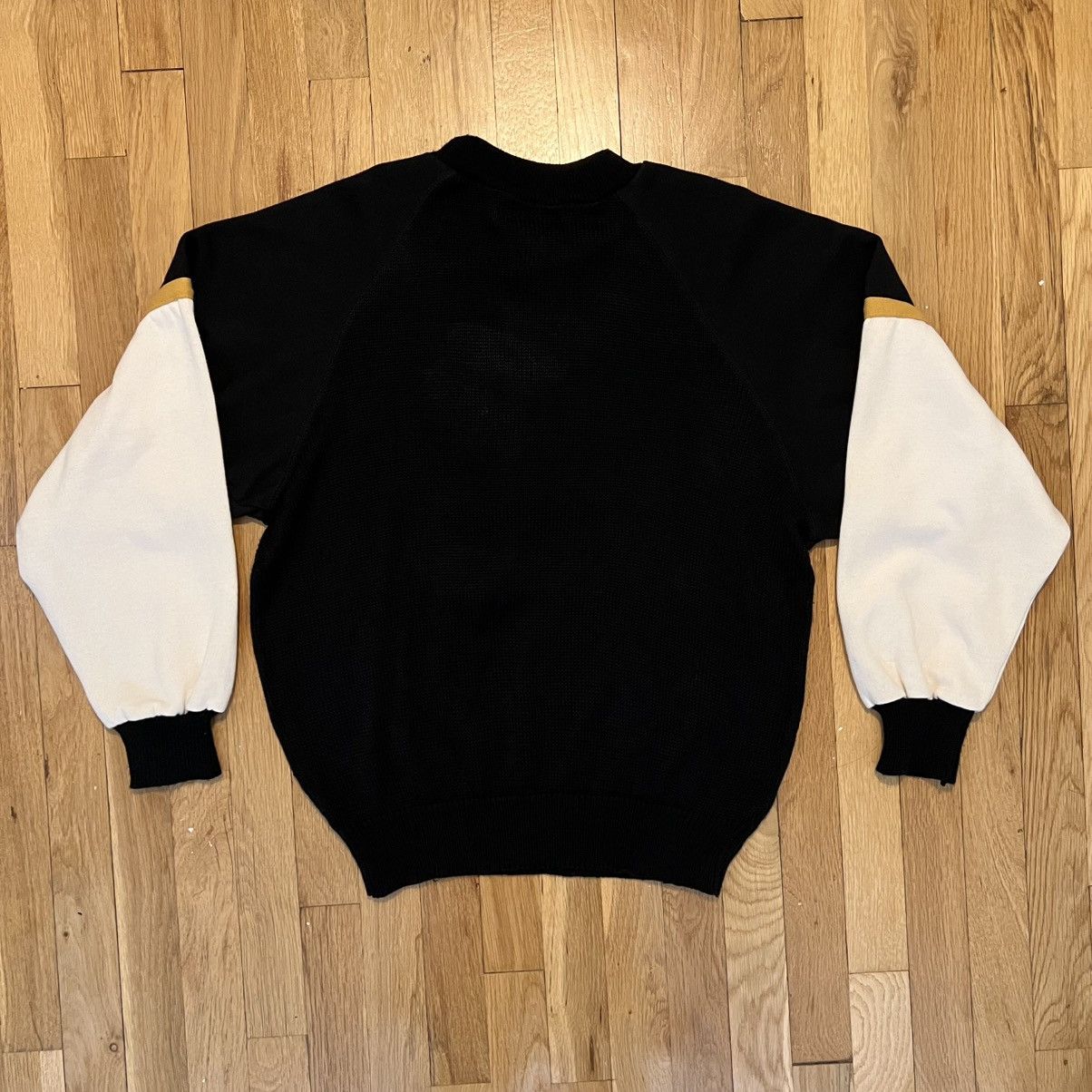 Bugle Boy Vintage Bugle Boy Athletics Black Long Sleeve Sweater Small Size US S / EU 44-46 / 1 - 3 Thumbnail
