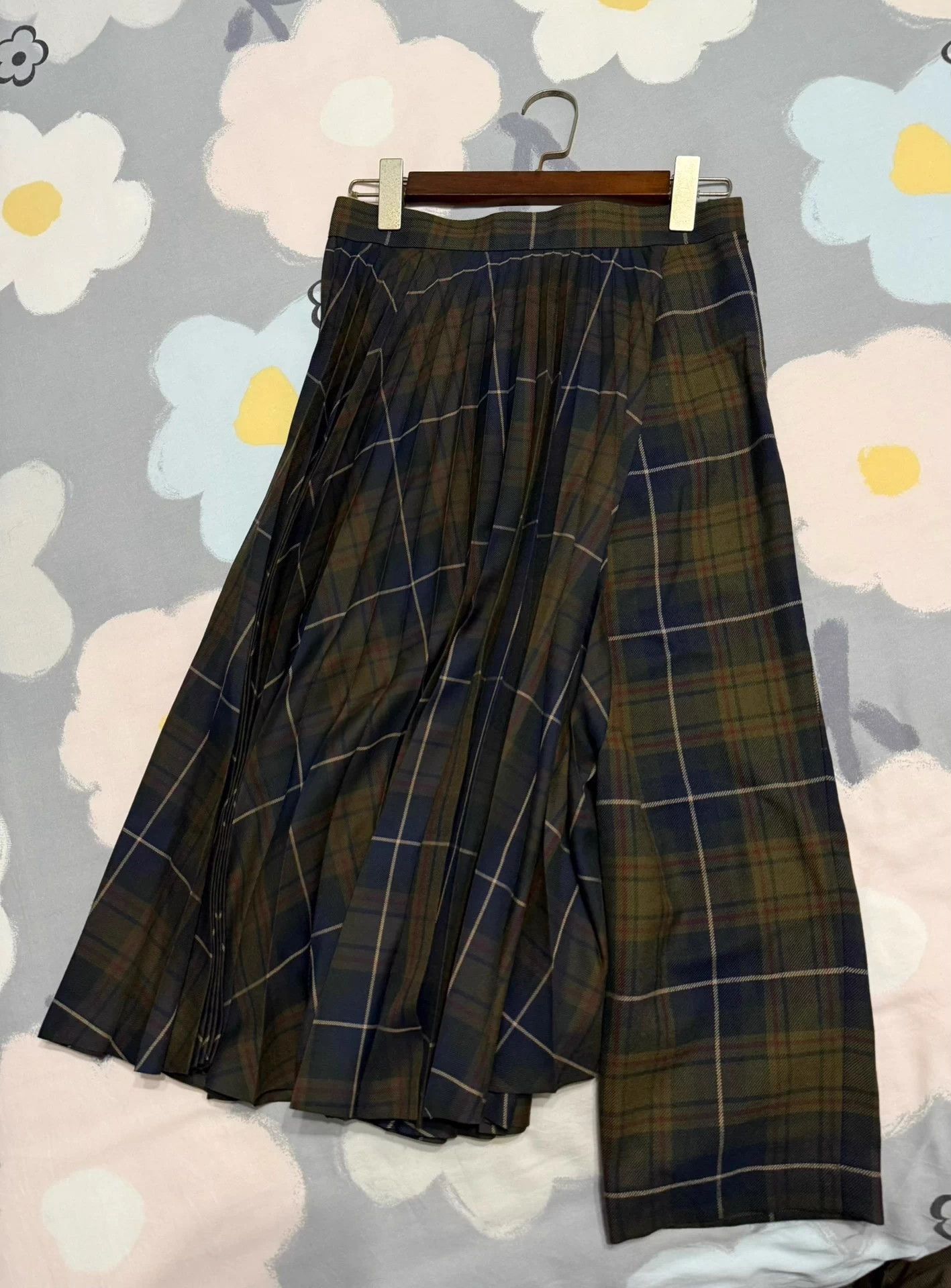 Junya Watanabe Junya Watanabe Pleated Culottes 95 New Waist 72 Size 26" / US 2 / IT 38 - 3 Thumbnail