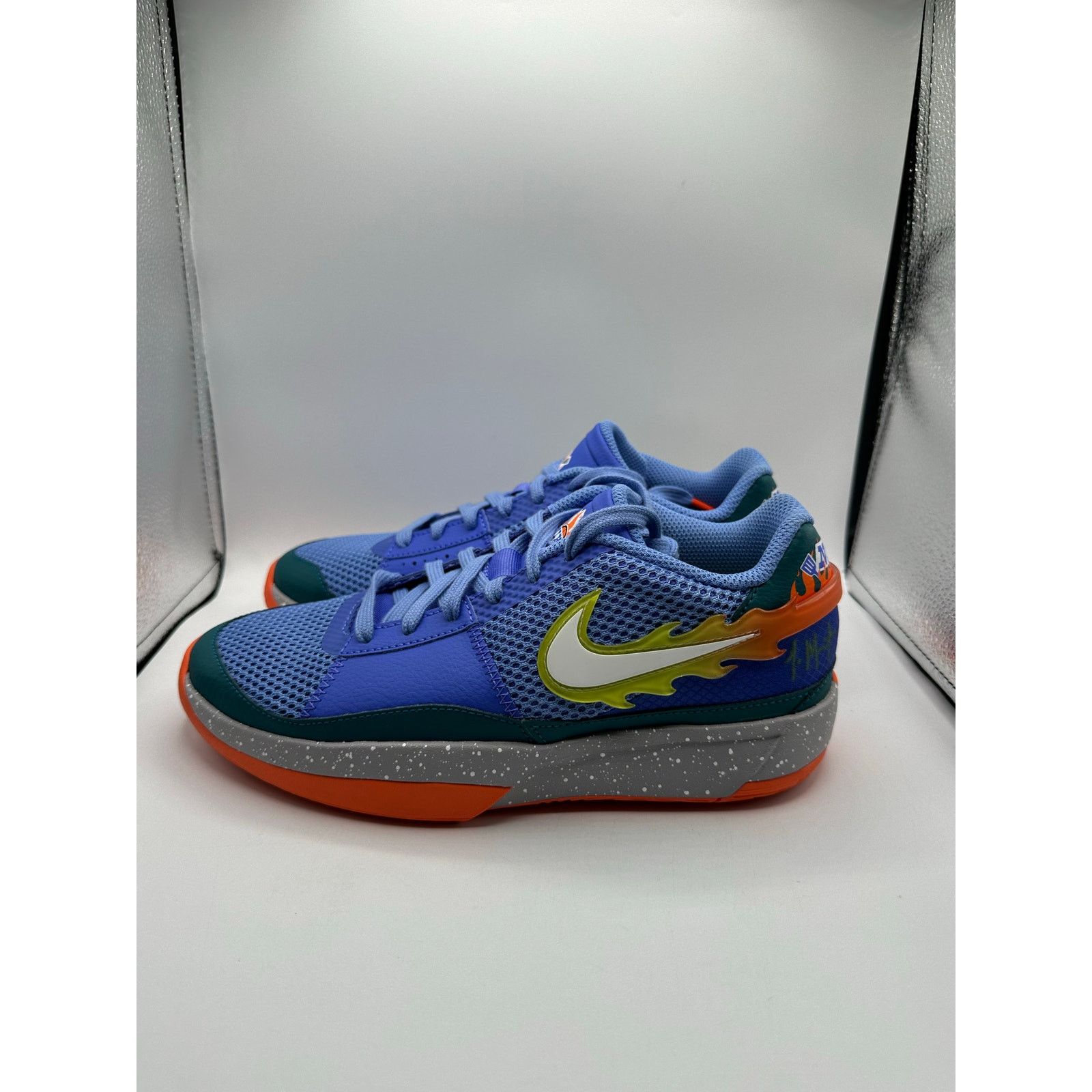 Nike Nike Ja 1 GS “Backyard BBQ” size 6.5y Size US 6.5 / EU 39-40 - 1 Thumbnail