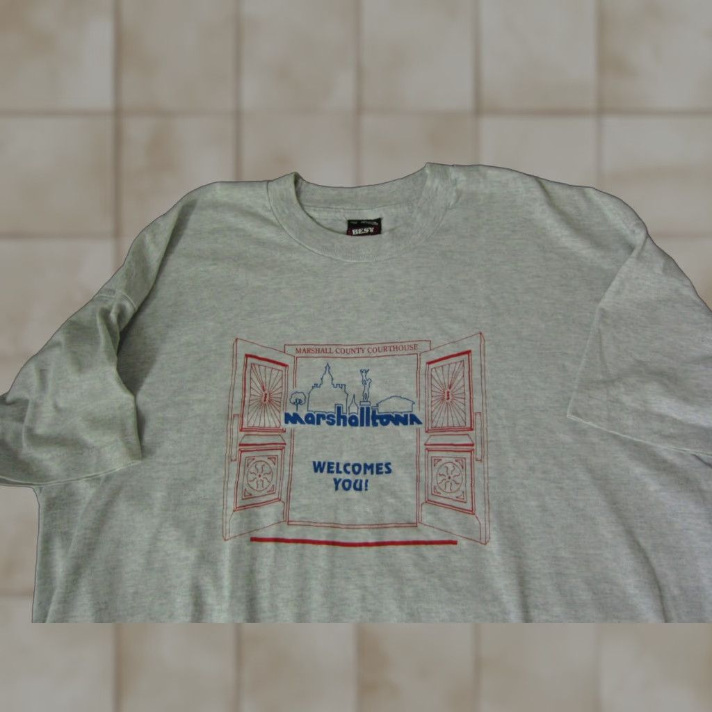 Fruit Of The Loom VINTAGE Fruit of the Loom Shirt Mens XL Gray Crew Neck Short Sleeve Logo Iowa T-Shirt Origin United States Size US XL / EU 56 / 4 - 1 Thumbnail