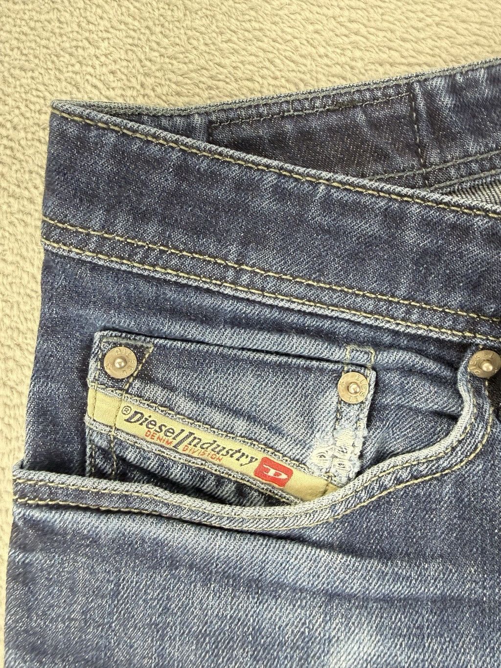 Diesel Diesel Men's Size 33 W X 32 L Waykee Regular Straight Button Size US 33 - 12 Thumbnail