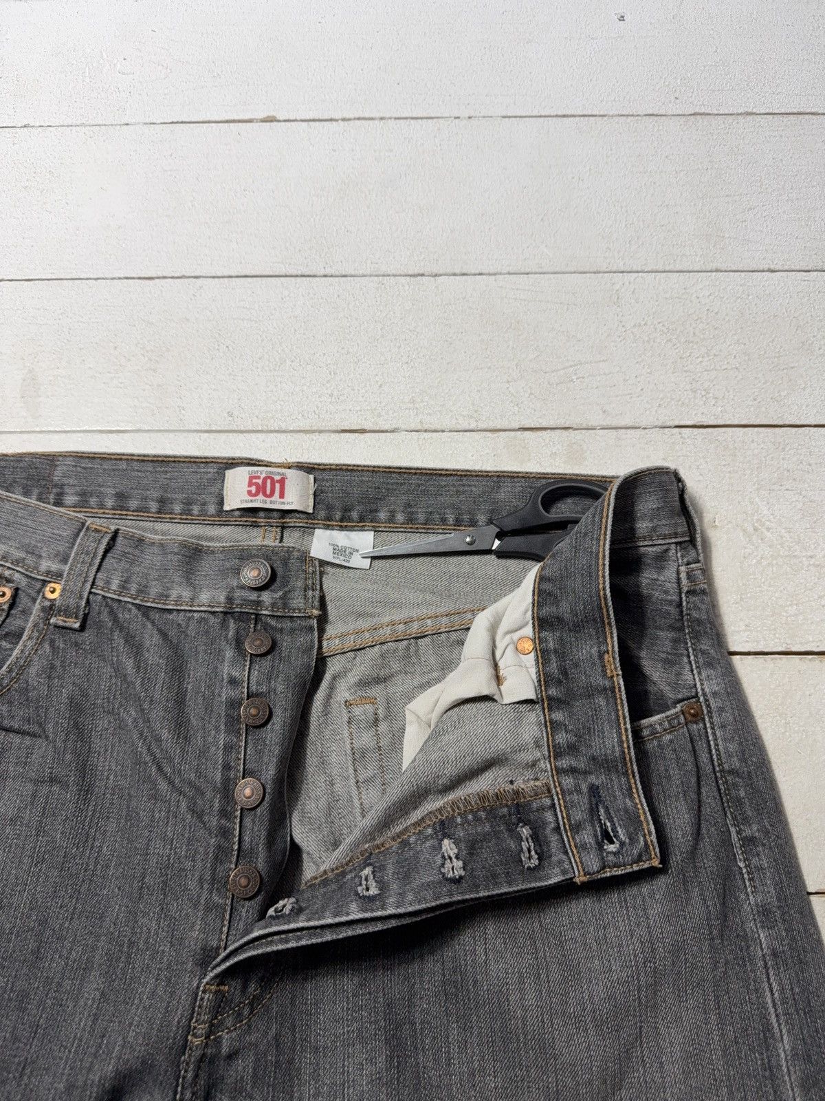 Levi's 00s Levi’s 501 Original Grey Jeans Button Fly Made in Mexico Size US 36 / EU 52 - 8 Thumbnail