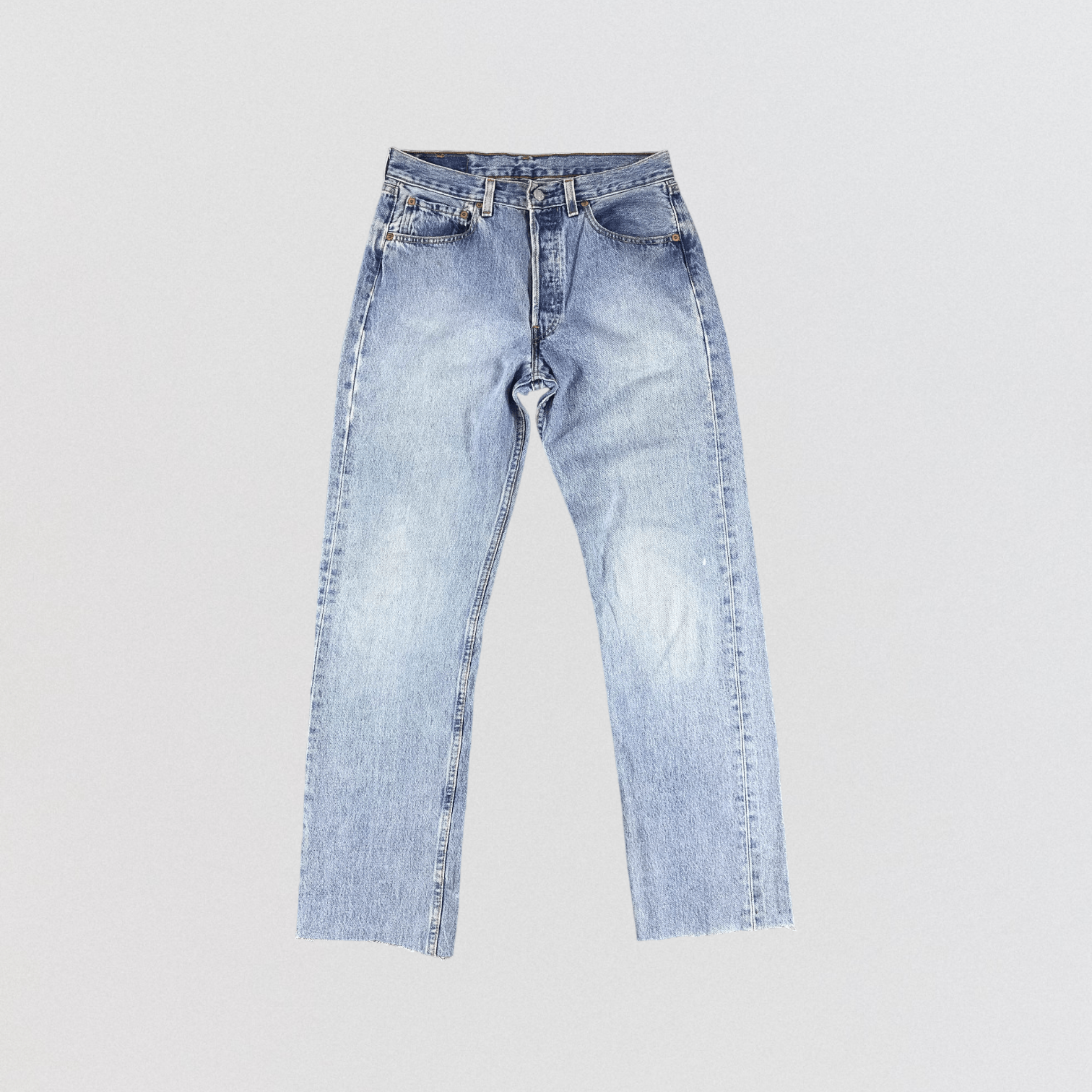 Levi's × Vintage Vintage 90s Light Wash Levis 501 Jeans-JM893 Size US 30 / EU 46 - 1 Thumbnail