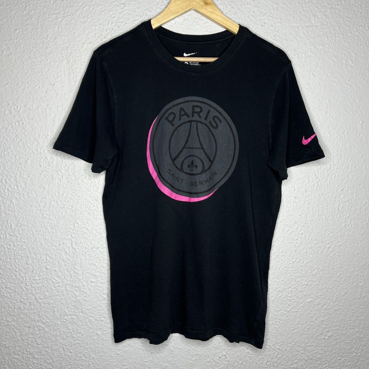 Nike Nike PSG Paris Saint Germain Tee Tshirt Black Print Big Logo Size US M / EU 48-50 / 2 - 1 Thumbnail