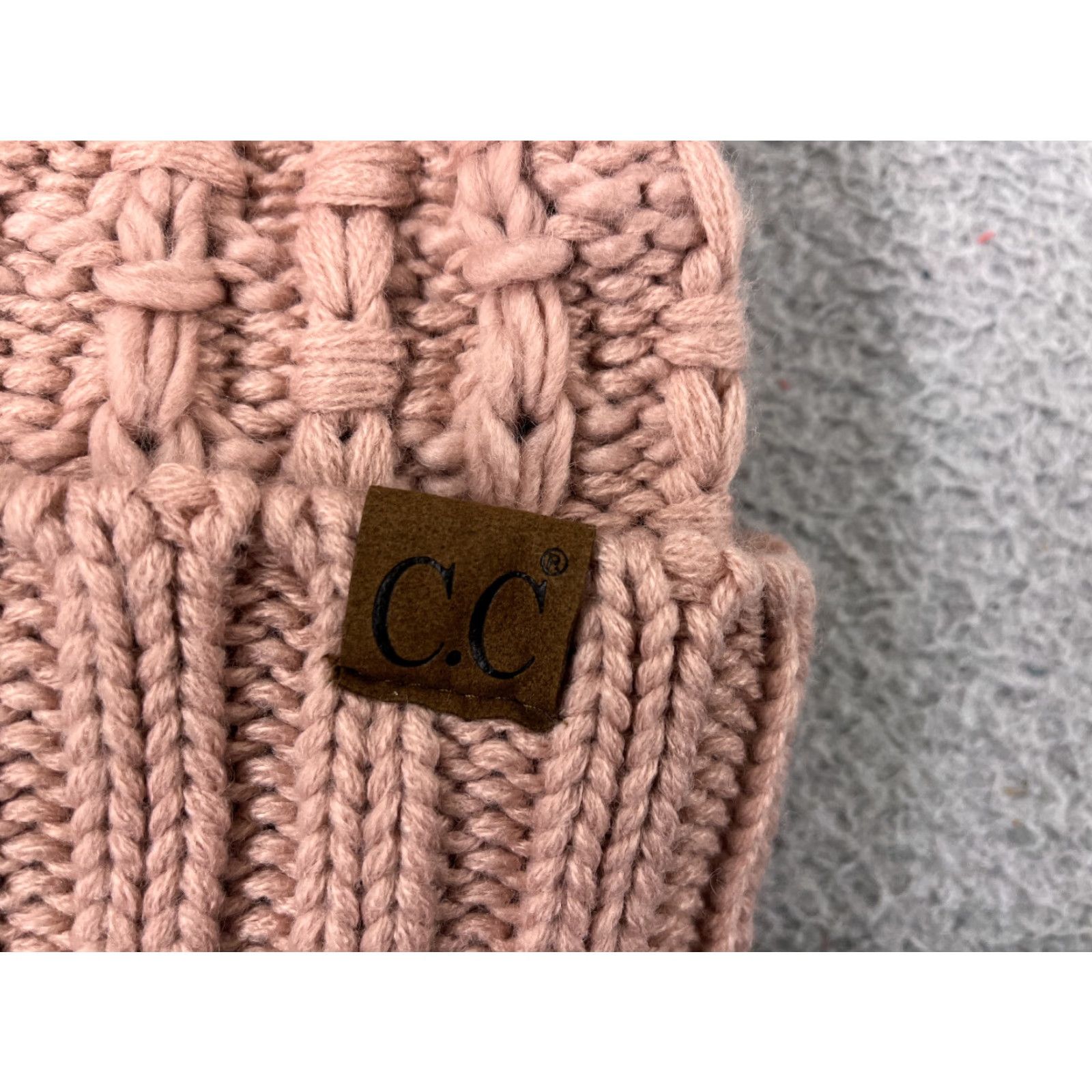 Vintage C.C Exclusive Beanie Toque Womens One Size Pink Knit 100% Acrylic Winter Ski Pom Hat/Cap Adult Women Beanie Pink Ski 100% Acrylic Winter Size ONE SIZE - 2 Thumbnail