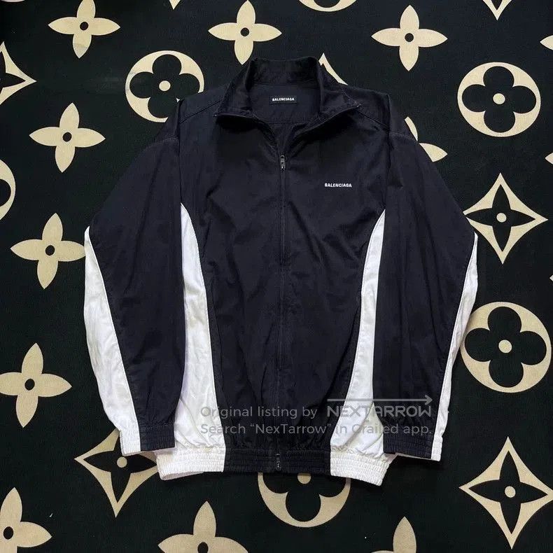 Balenciaga Balenciaga Embroidered Logo Varsity Jacket. Size US S / EU 44-46 / 1 - 1 Thumbnail