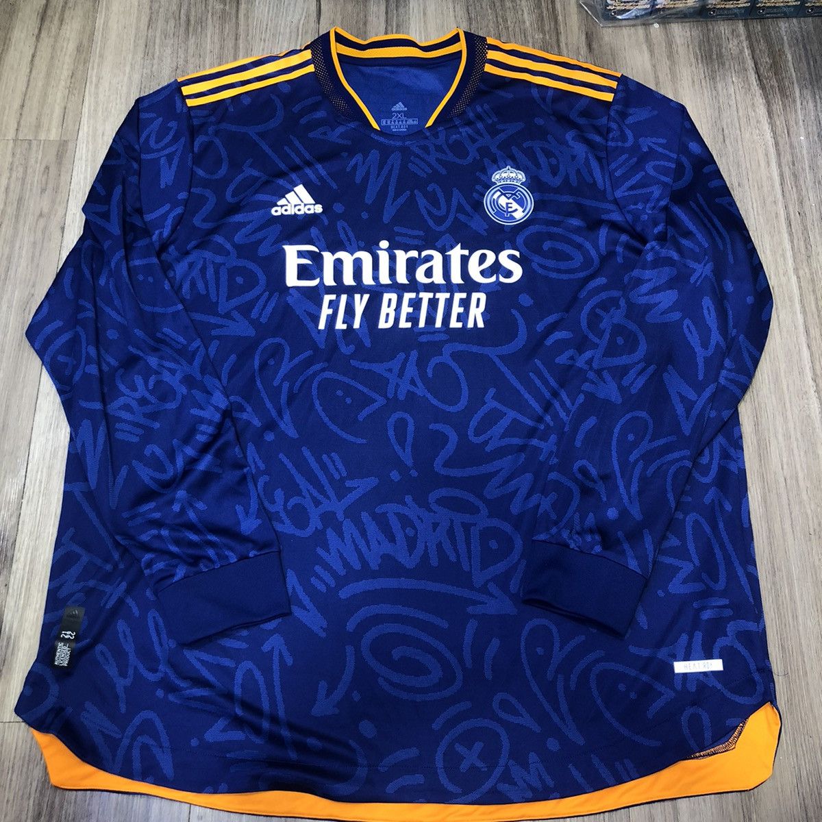 Adidas Real Madrid 22/23 player issue Longsleeves away shirt Size US XXL / EU 58 / 5 - 1 Thumbnail