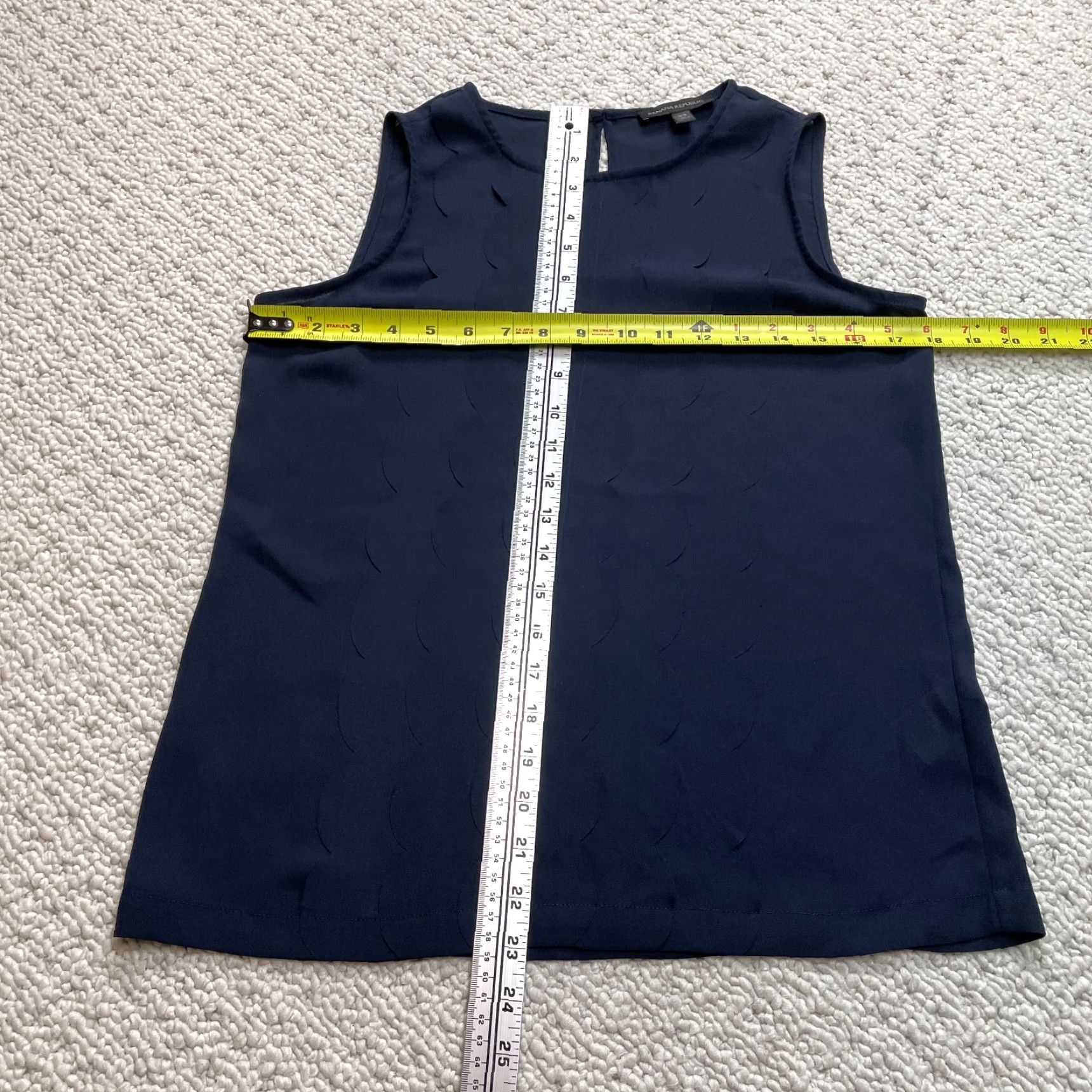 Banana Republic VINTAGE Banana Republic Tank Shirt Womens XS Blue Sleeveless Polyester Solid Shirt Size XS / US 0-2 / IT 36-38 - 3 Thumbnail