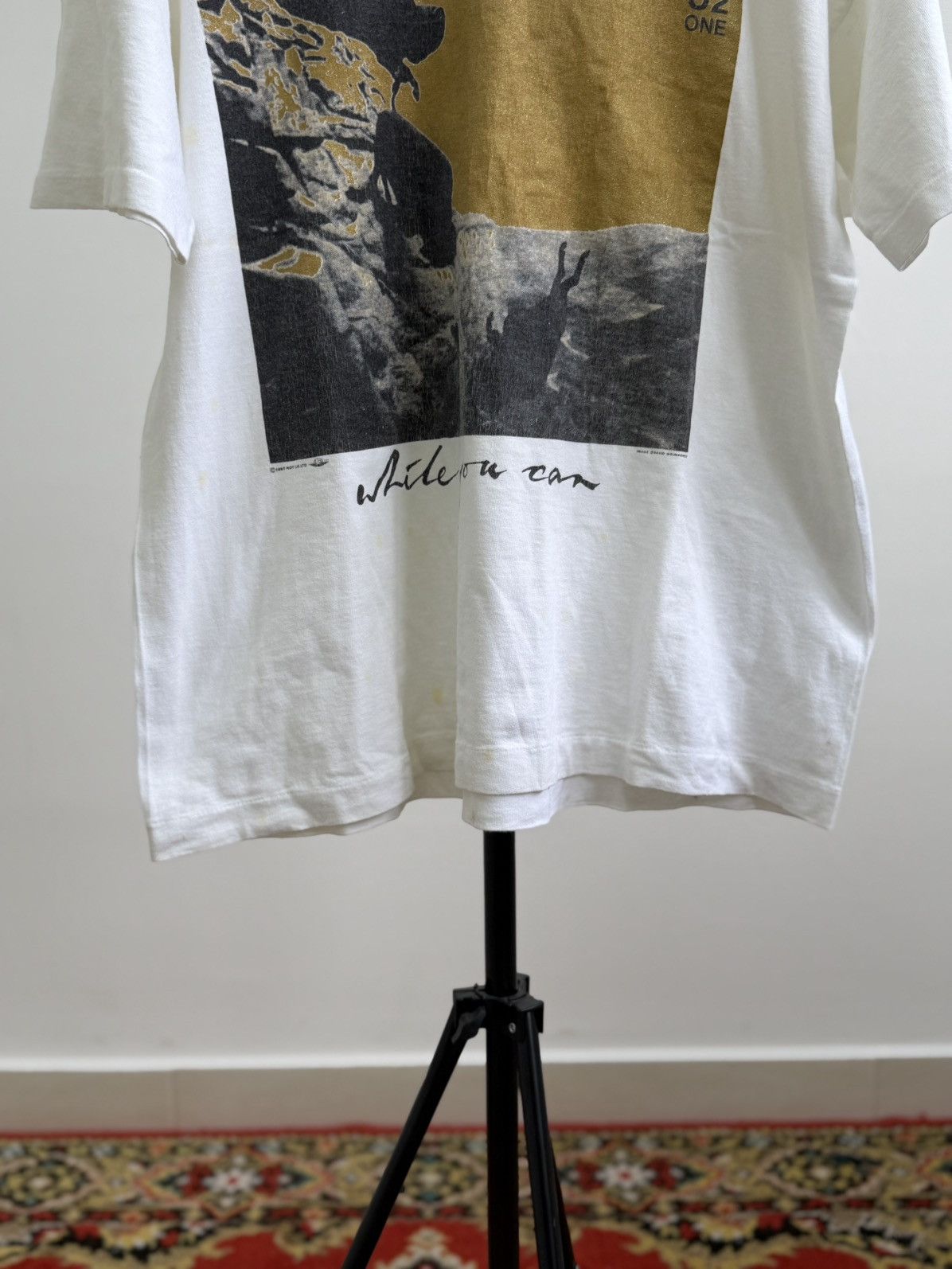Band Tees U2 One Smell The Flowes While You Can Tour VNTG 1991 Size US M / EU 48-50 / 2 - 4 Thumbnail