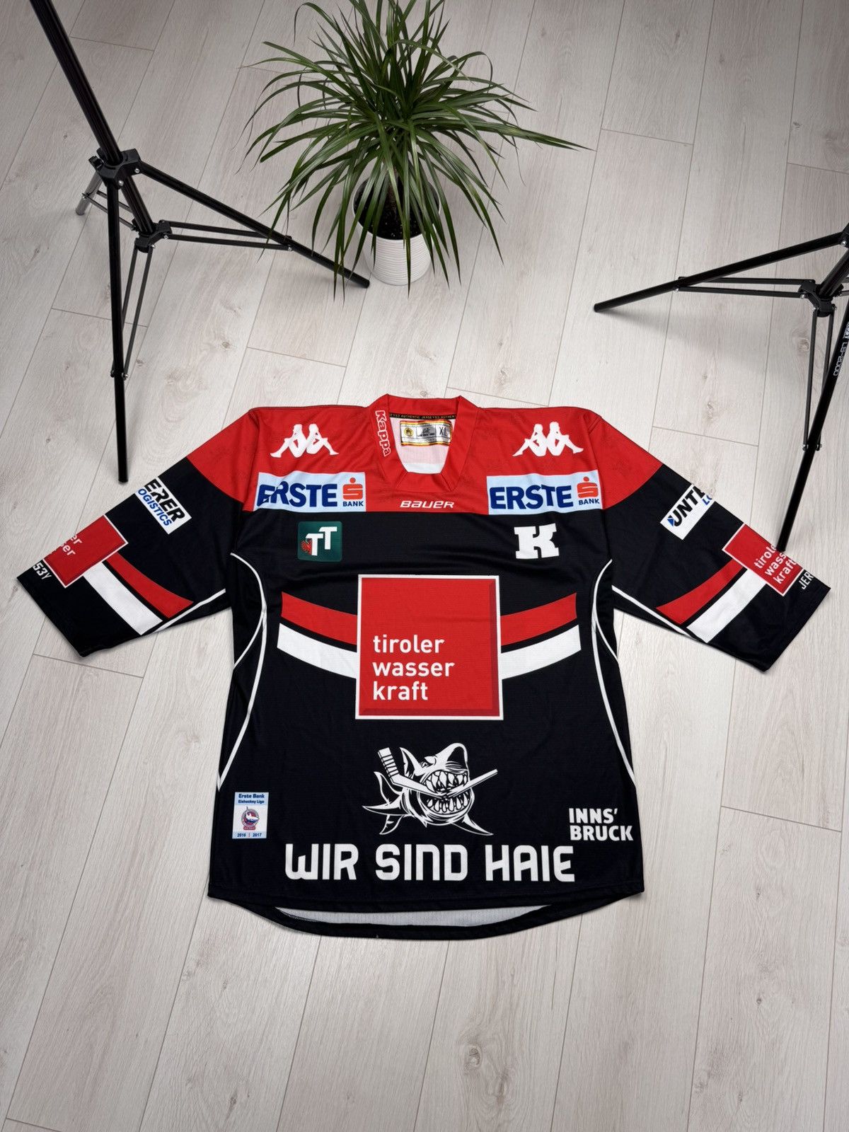 Other HC Tiroler Wasserkraft Innsbruck Die Haie 2016-17 Size US XL / EU 56 / 4 - 1 Thumbnail