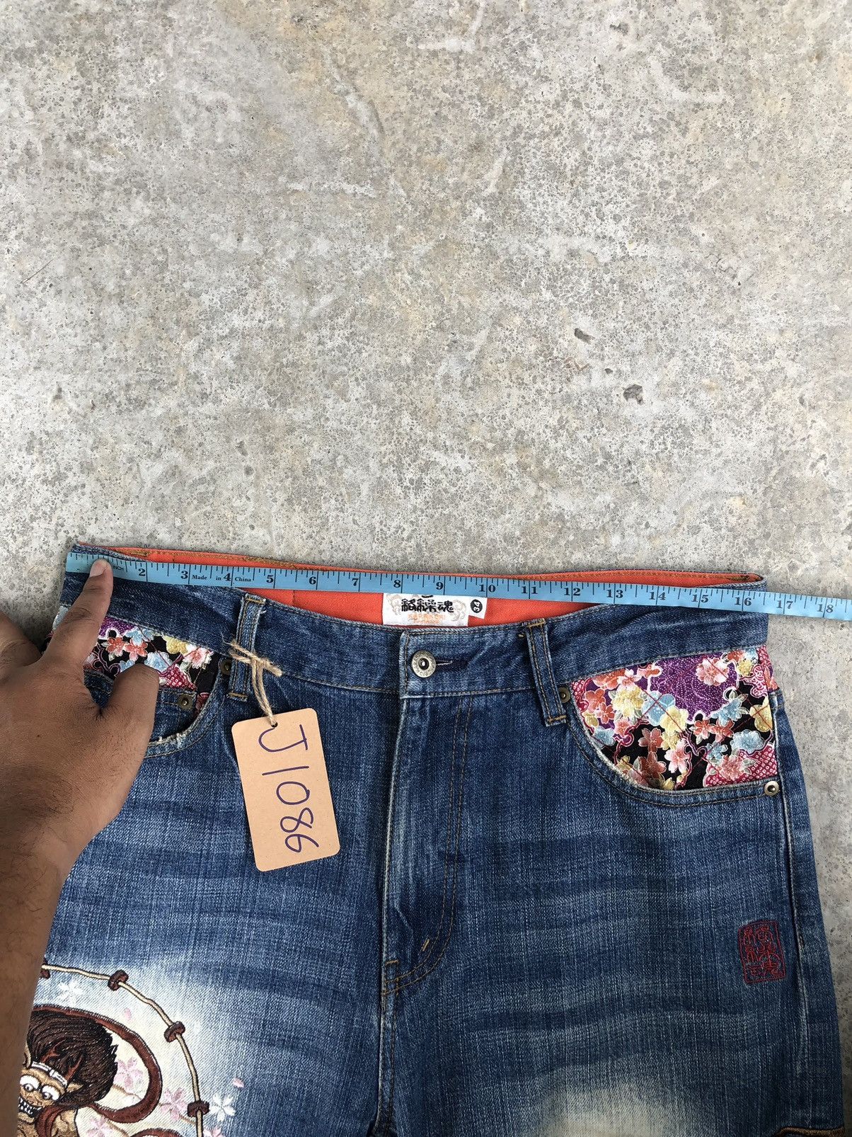 Karakuri Tamashii Karakuri Tamashii Embroidered Jeans Distressed Jeans Size US 33 - 23 Thumbnail