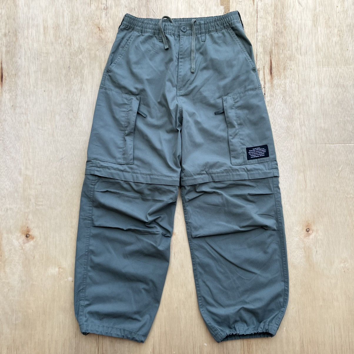 Undercover GU x UNDERCOVER OLIVE GREEN CARGO LONG SHORT BALLON PANTS Size US 31 - 1 Thumbnail