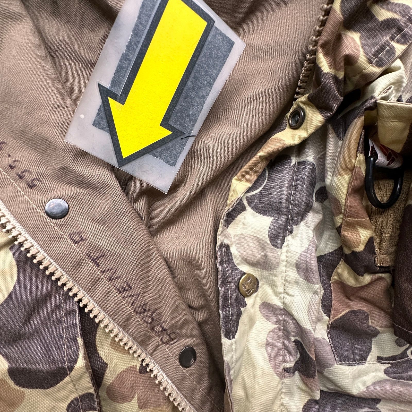 Columbia Vintage Columbia Hunting Nylon Camouflage Jacket Mens Medium Size US M / EU 48-50 / 2 - 9 Thumbnail