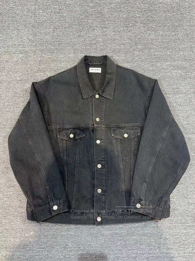 Balenciaga Balenciaga Spray-Painted Graffiti Denim Jacket Size US M / EU 48-50 / 2 - 1 Thumbnail