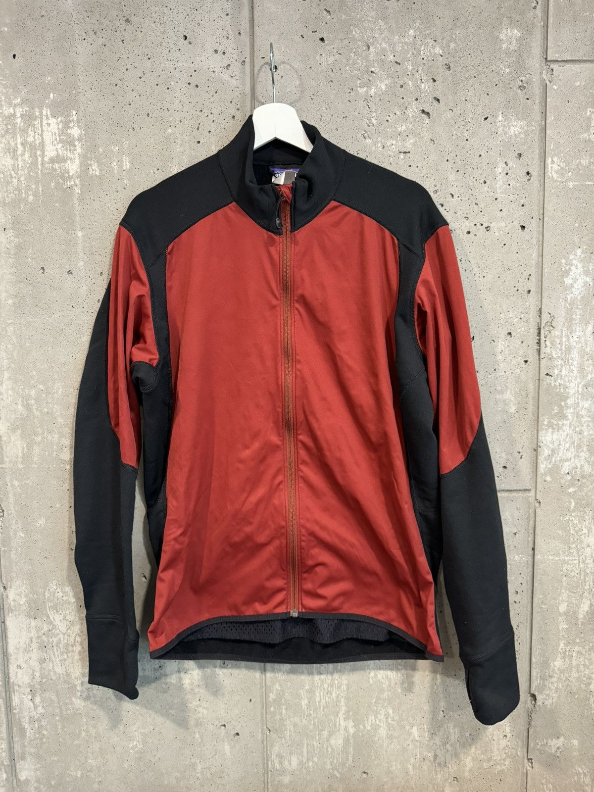 Patagonia Patagonia Men’s Red & Black Lightweight Full-Zip Jacket Size US L / EU 52-54 / 3 - 1 Thumbnail