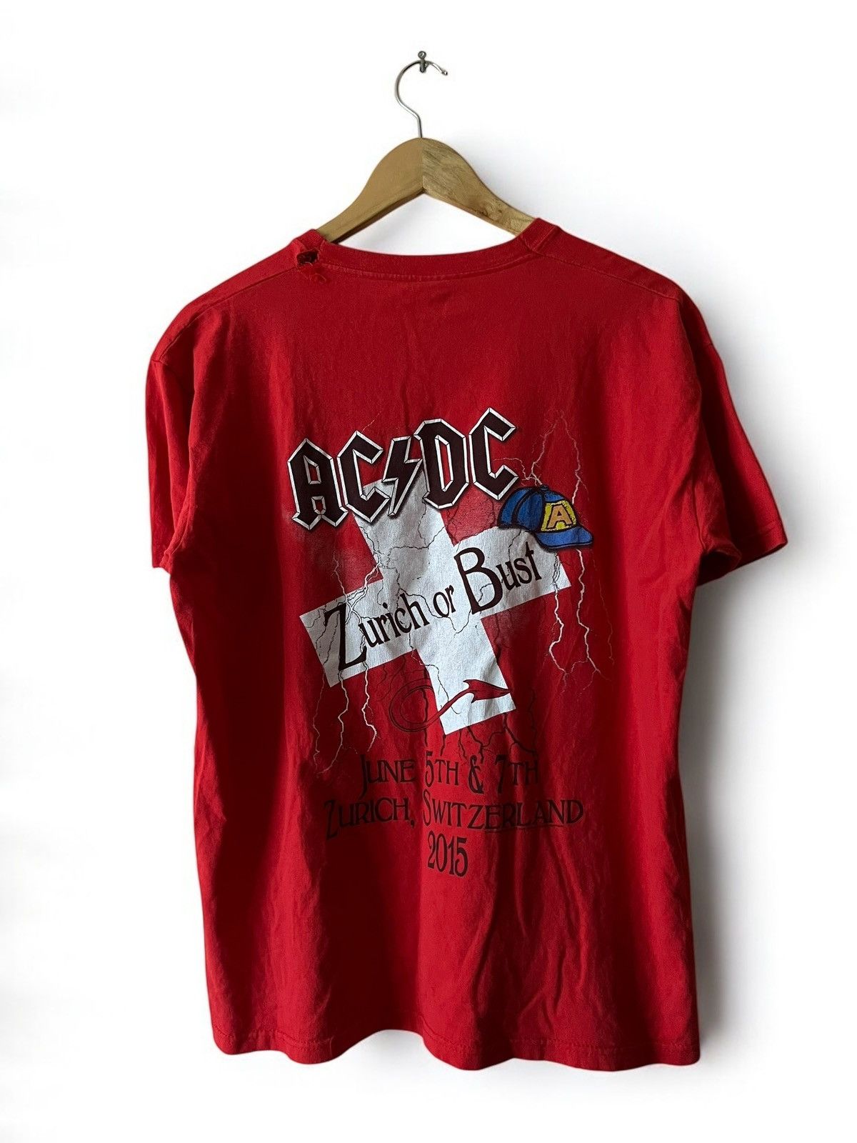 AC/DC × Band Tees × Vintage AC/DC “ZURICH OR BUST” 2015 TOUR TEE VINTAGE T SHIRT ROCK Size US M / EU 48-50 / 2 - 2 Thumbnail