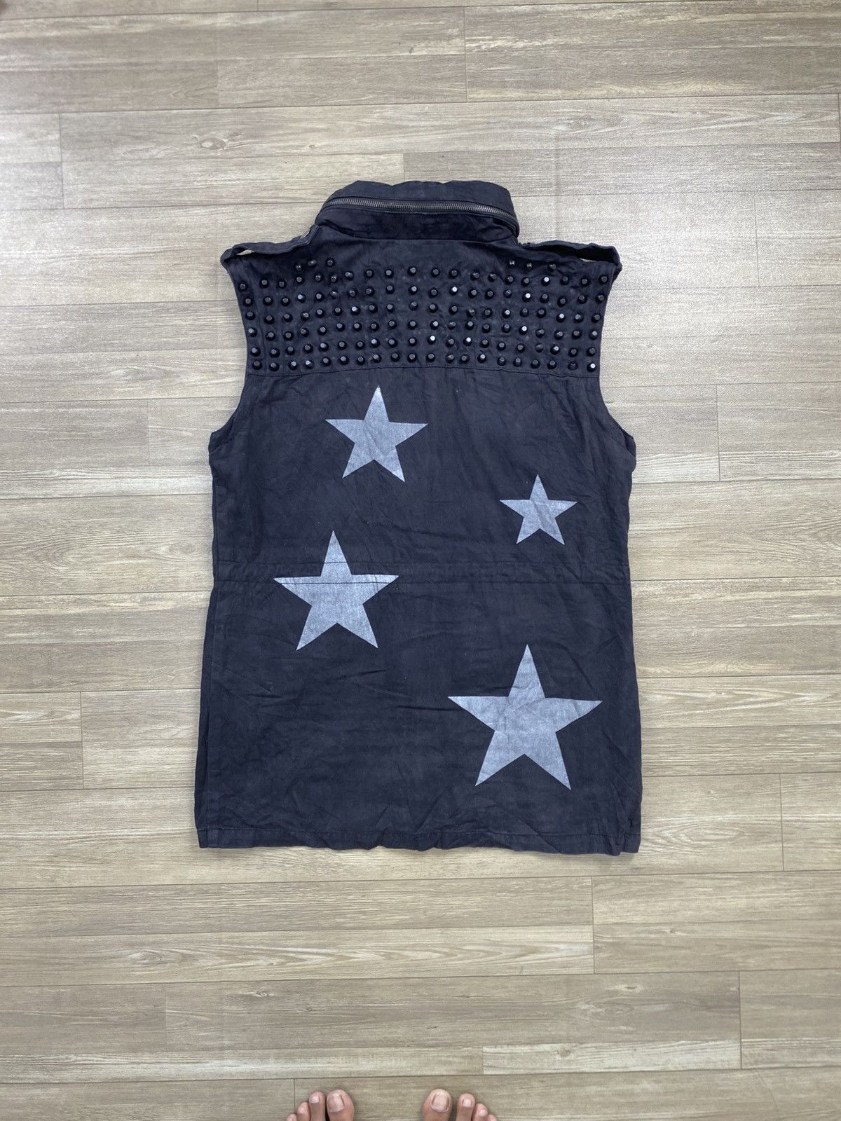 Japanese Brand JAPAN GLAD NEWS DENIM STUD SLEEVELESS JACKET Size US L / EU 52-54 / 3 - 5 Thumbnail