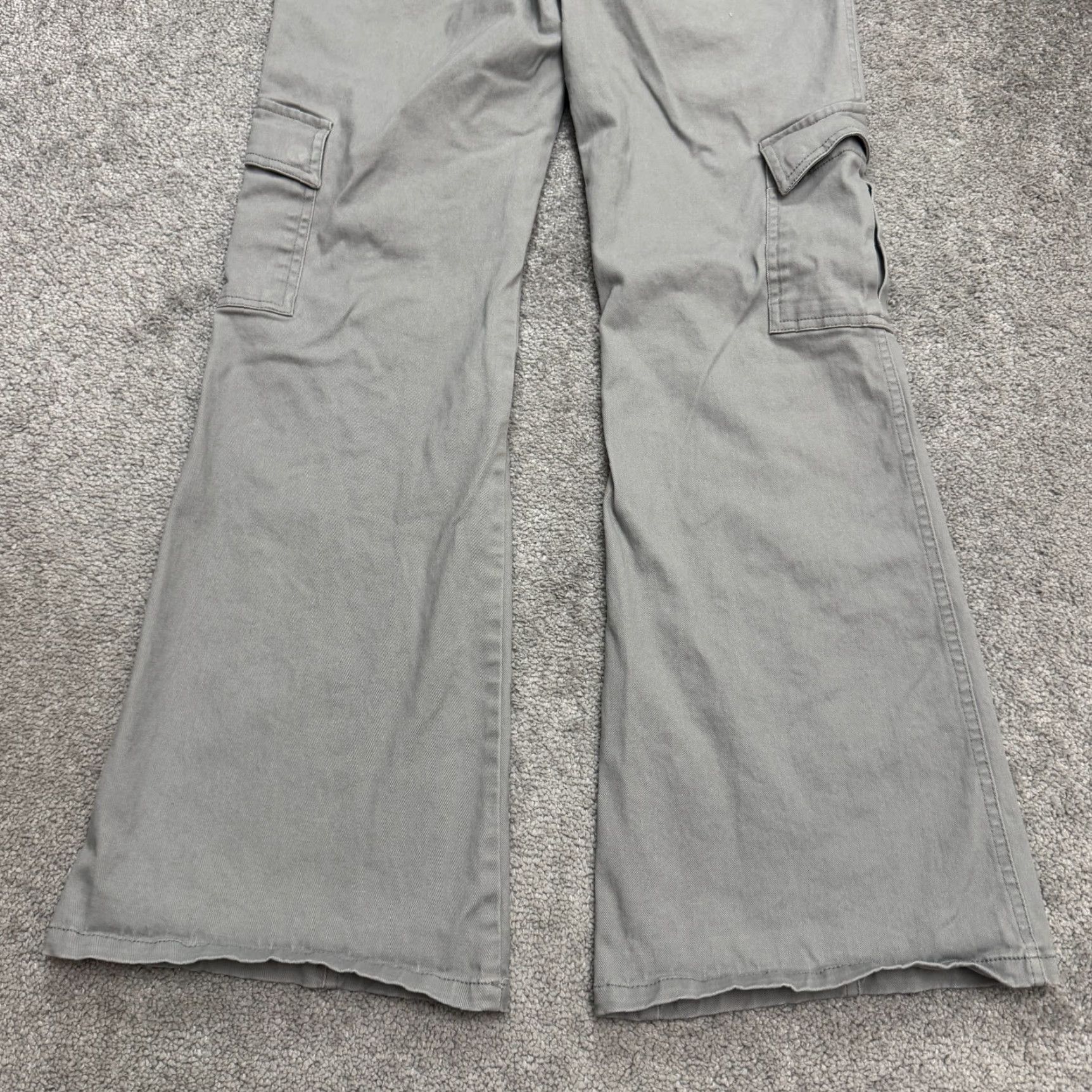 Vintage Empyre Cargo Wide Leg Flare Pants Womens 32x31 Brown Cotton Casual 28 Regular 6 High Rise Button Zip Pockets Breathable Size 28" / US 6 / IT 42 - 6 Thumbnail