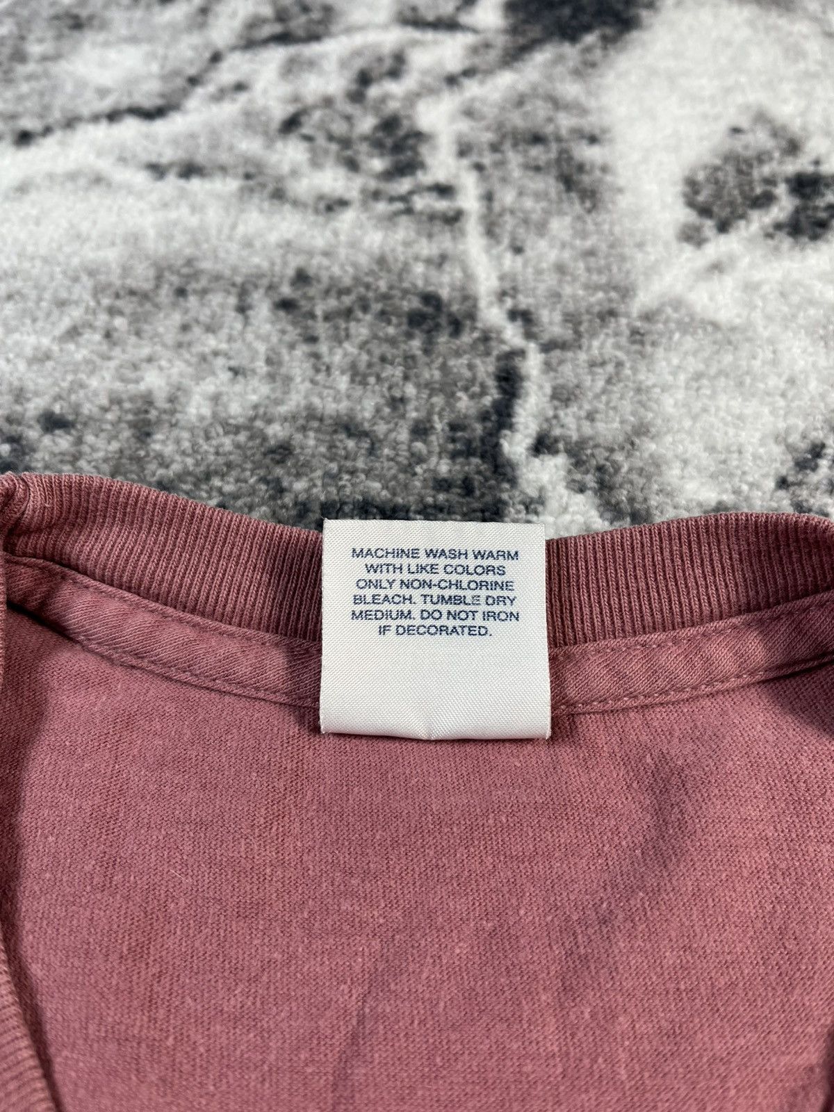 Supreme Supreme Runner Tee Dark Rose Bunny Graphic USA M Fits S-M Size US M / EU 48-50 / 2 - 8 Thumbnail
