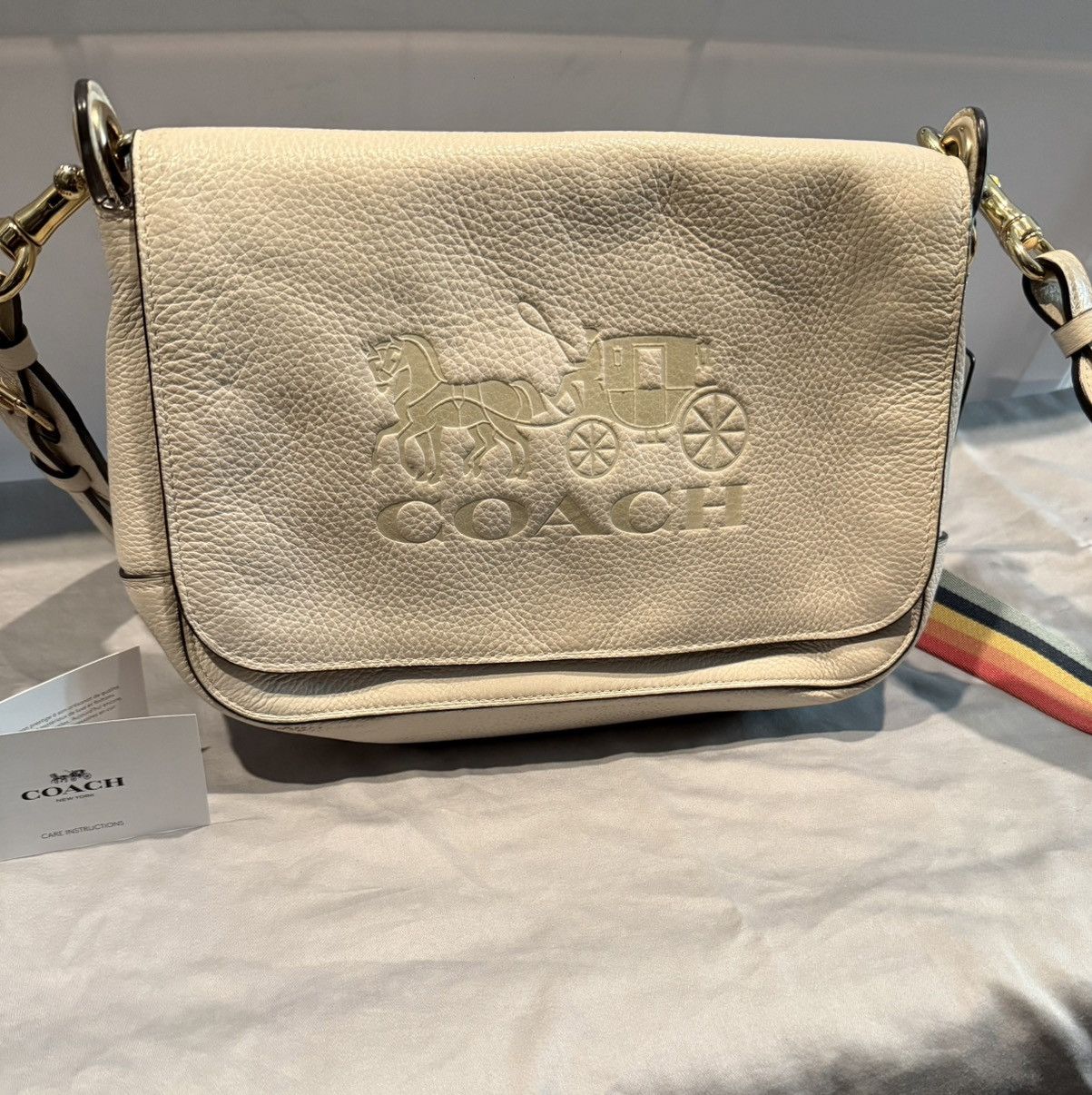 Coach COACH “Jes Messenger” AUTHENTIC Size ONE SIZE - 1 Thumbnail