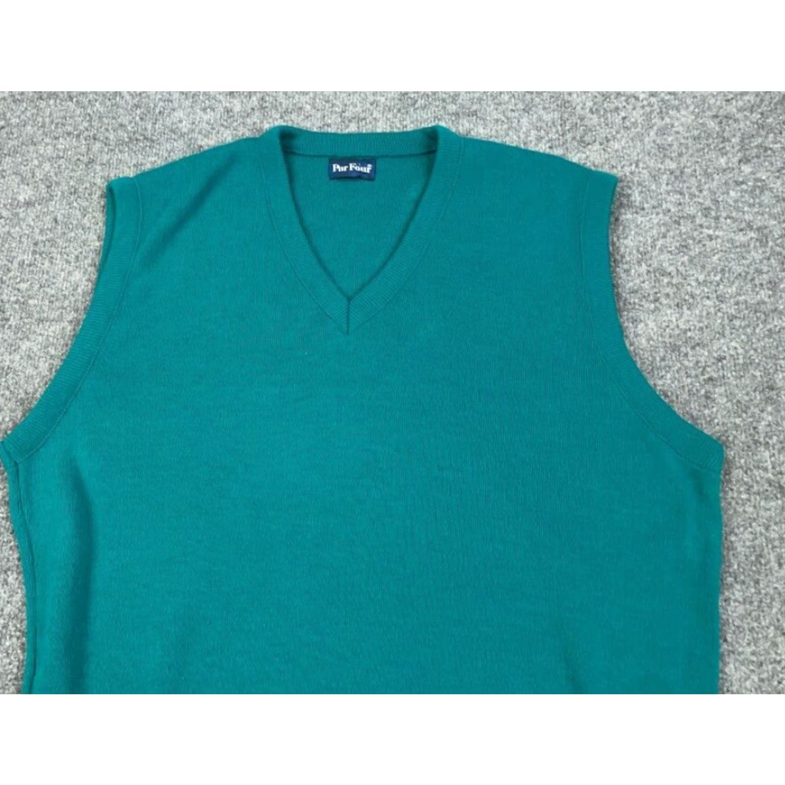 Vintage VTG Par Four Sweater Vest Shirt Adults XL Green V-Neck Knit Lightweight Preppy Casual 80s 90s Retro Dad Hipster Vintage Mens Size US XL / EU 56 / 4 - 5 Thumbnail