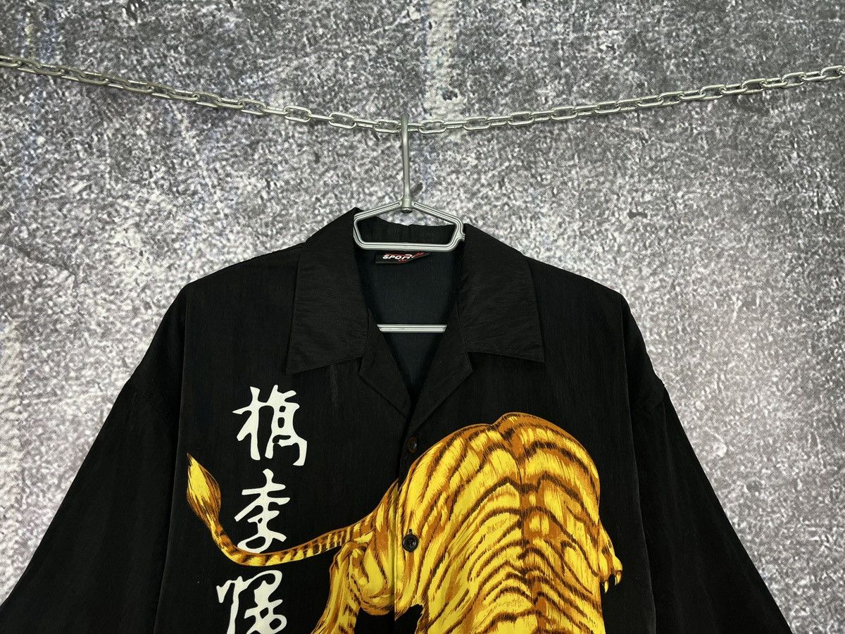 Vintage Tiger Logo Shorts Sleeve Shirt Japanese Style Crazy Y2K XXL Size US XXL / EU 58 / 5 - 2 Thumbnail