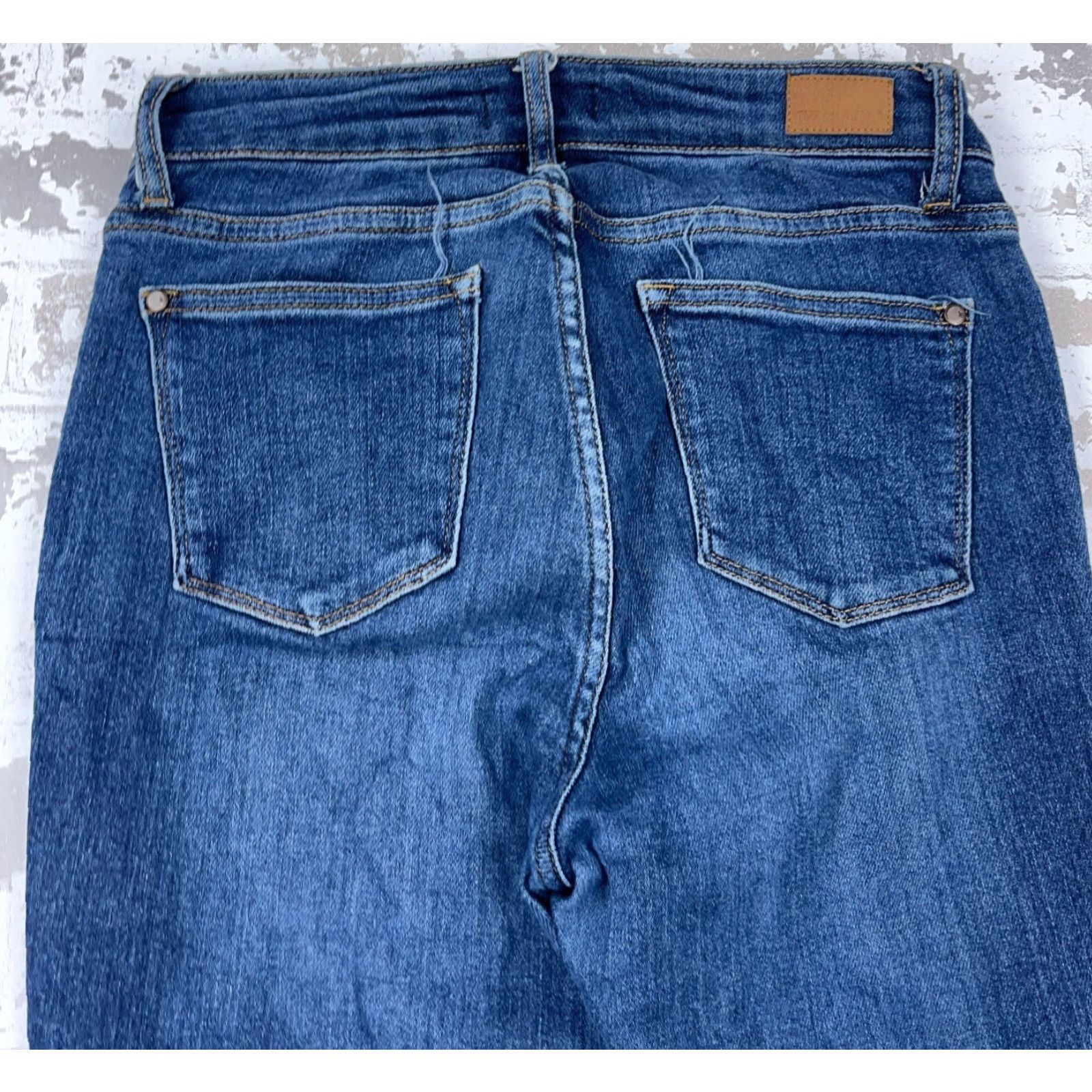 Vintage Judy Blue Jeans Women 5 27 Skinny Fit Crop Med Wash Faded Pants Stretch Ladies Jeans Size 27" / US 4 / IT 40 - 4 Thumbnail