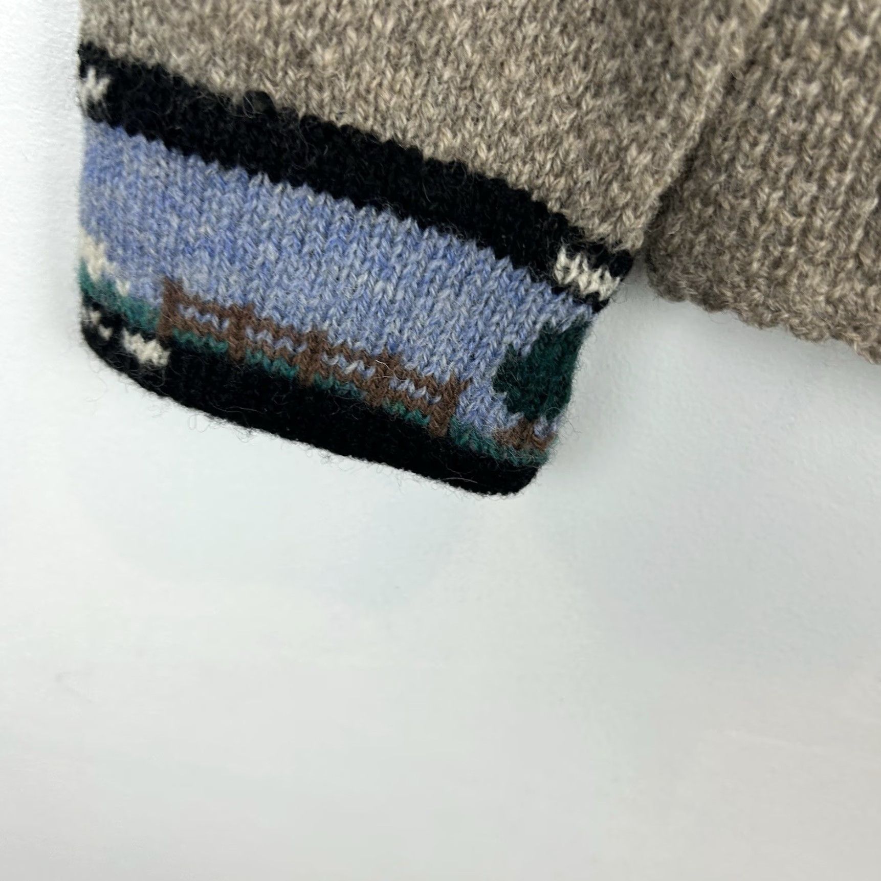 Vintage VINTAGE Susan Bristol Cardigan Womens Small Beige Wool Teacher Read Flaw Size M / US 6-8 / IT 42-44 - 6 Thumbnail