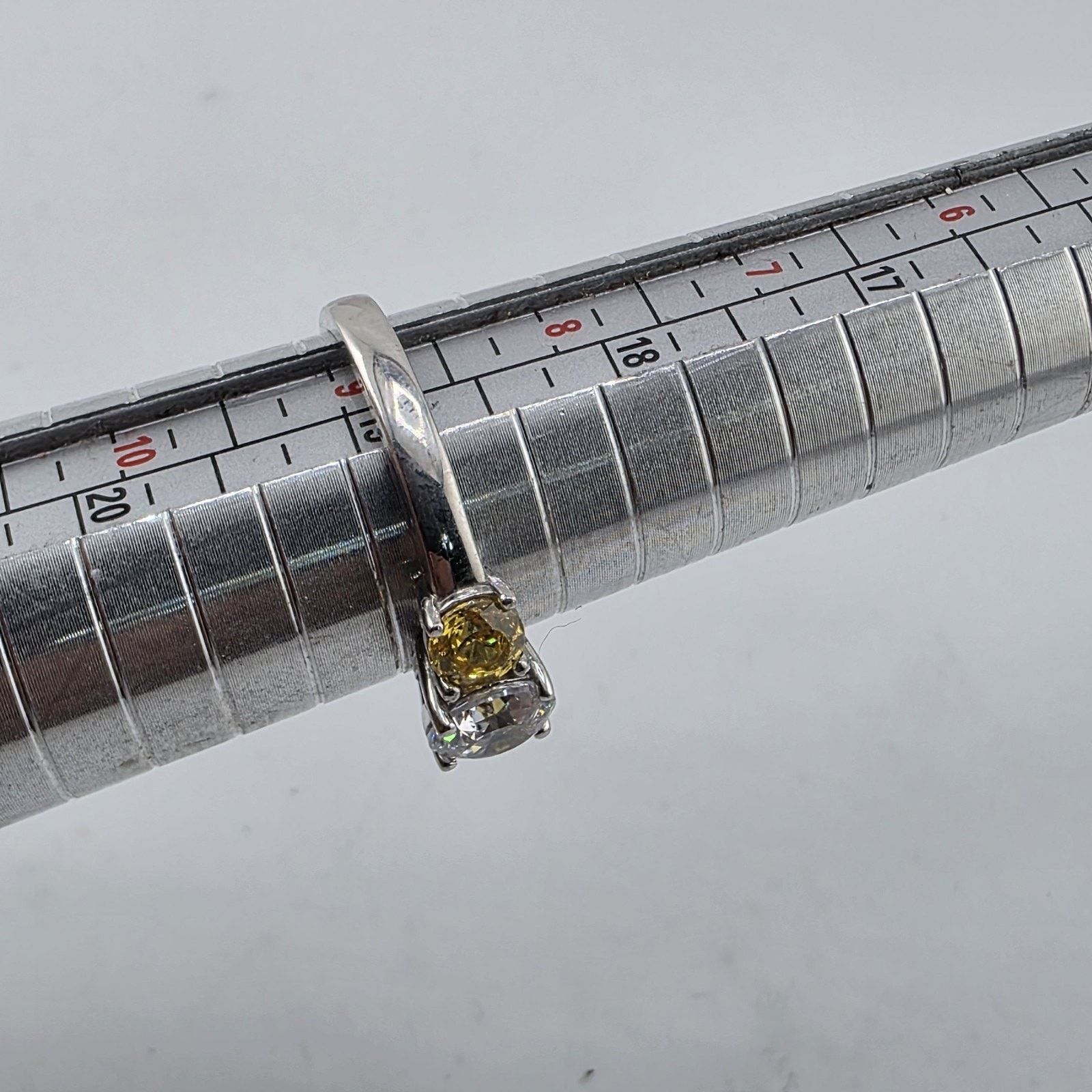 Other 925 Sterling Silver CZ Three Stone Ring 8.75 Clear Yellow Size ONE SIZE - 13 Thumbnail