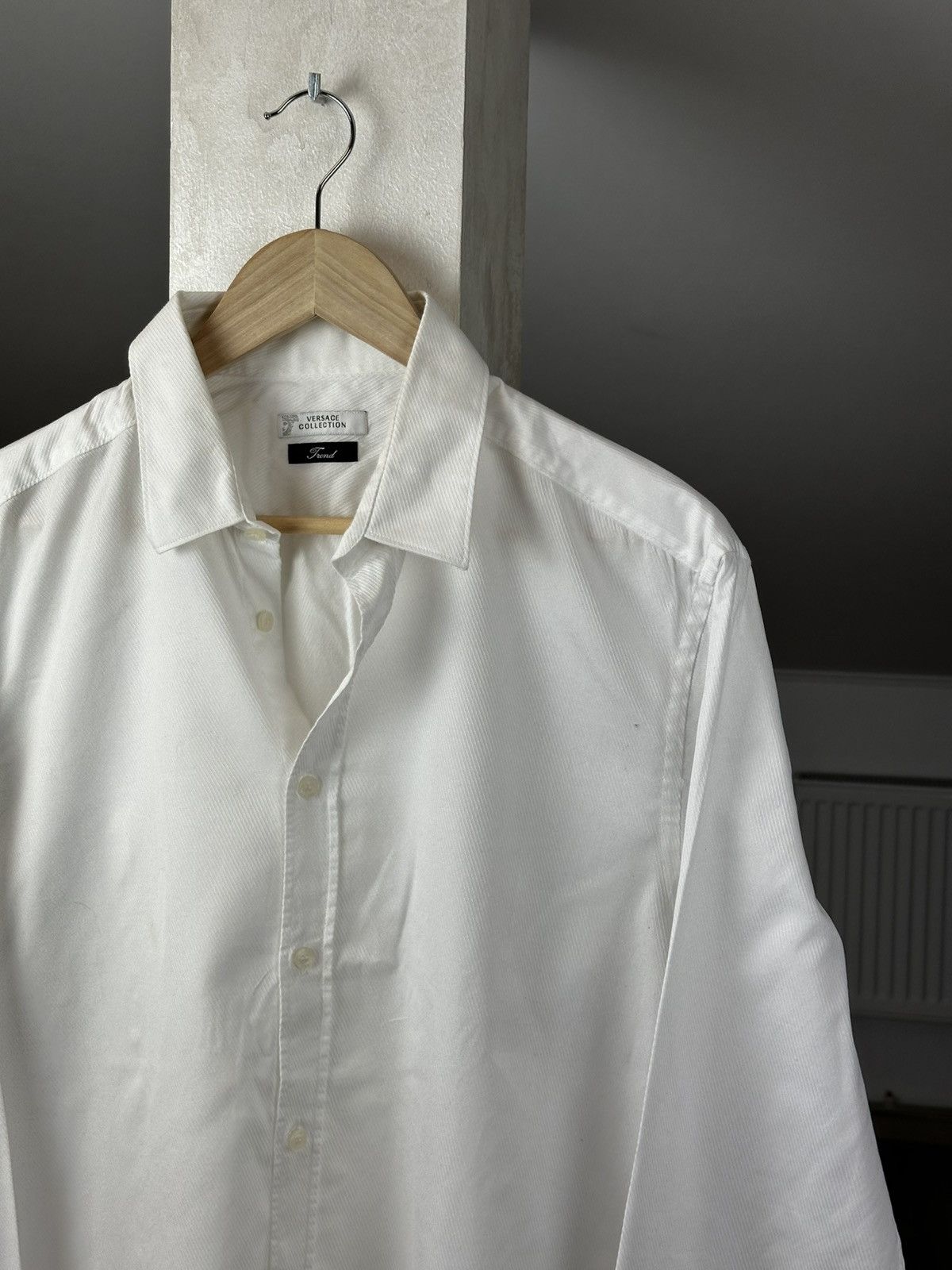 Versace Vintage Versace Logo Medusa Shirt Tee Size US M / EU 48-50 / 2 - 3 Thumbnail