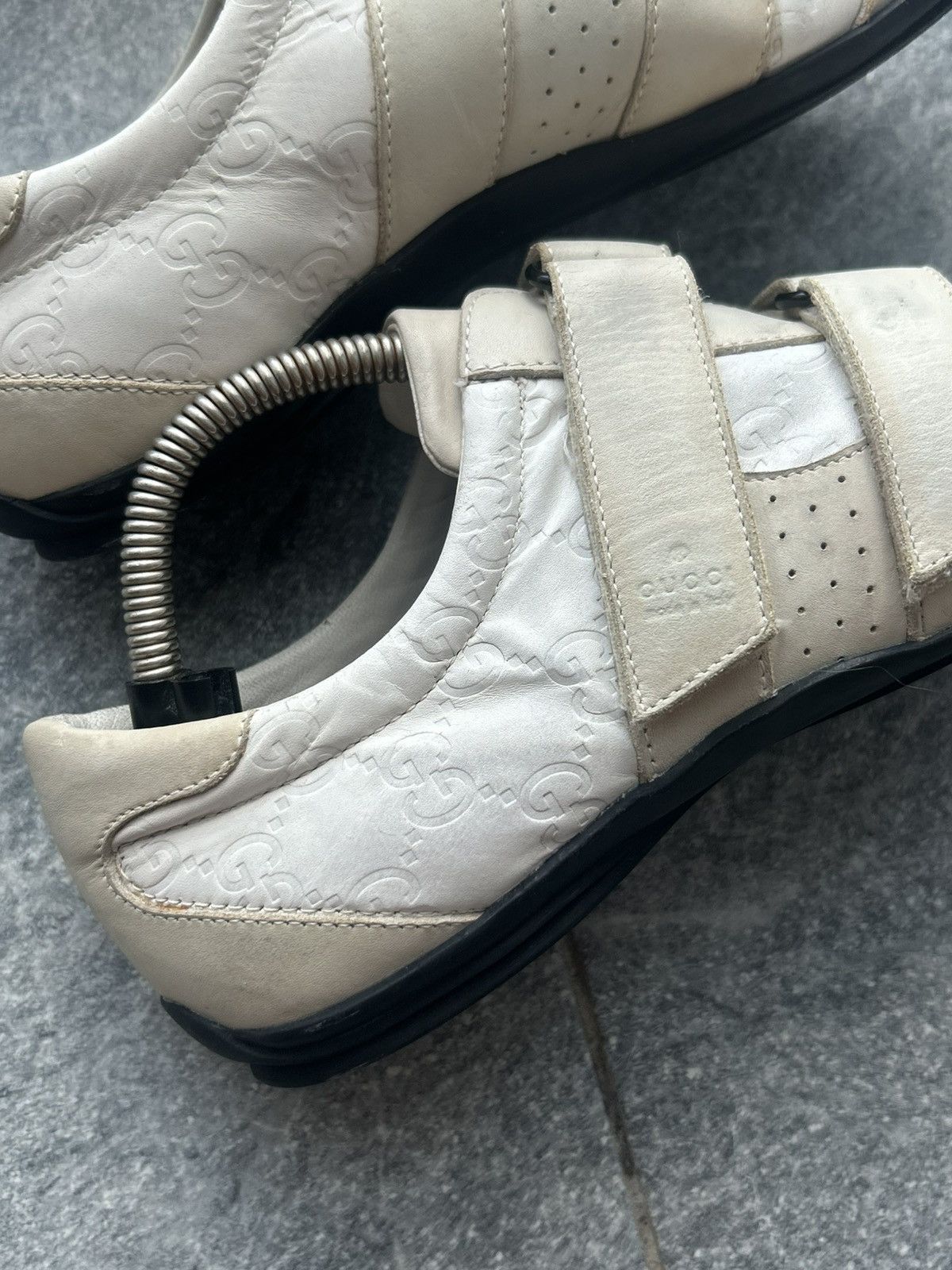 Gucci shoes gucci leather trainers web GG velcro straps sneakers Size US 5.5 / EU 38 - 8 Thumbnail