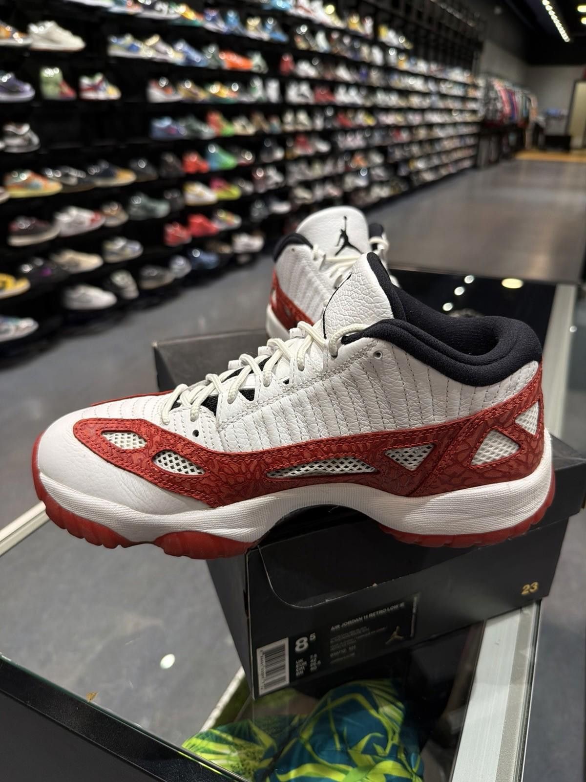 Jordan Brand Size 8.5 - Jordan 11 Retro IE Low Gym (919712-101) Size US 8.5 / EU 41-42 - 7 Thumbnail