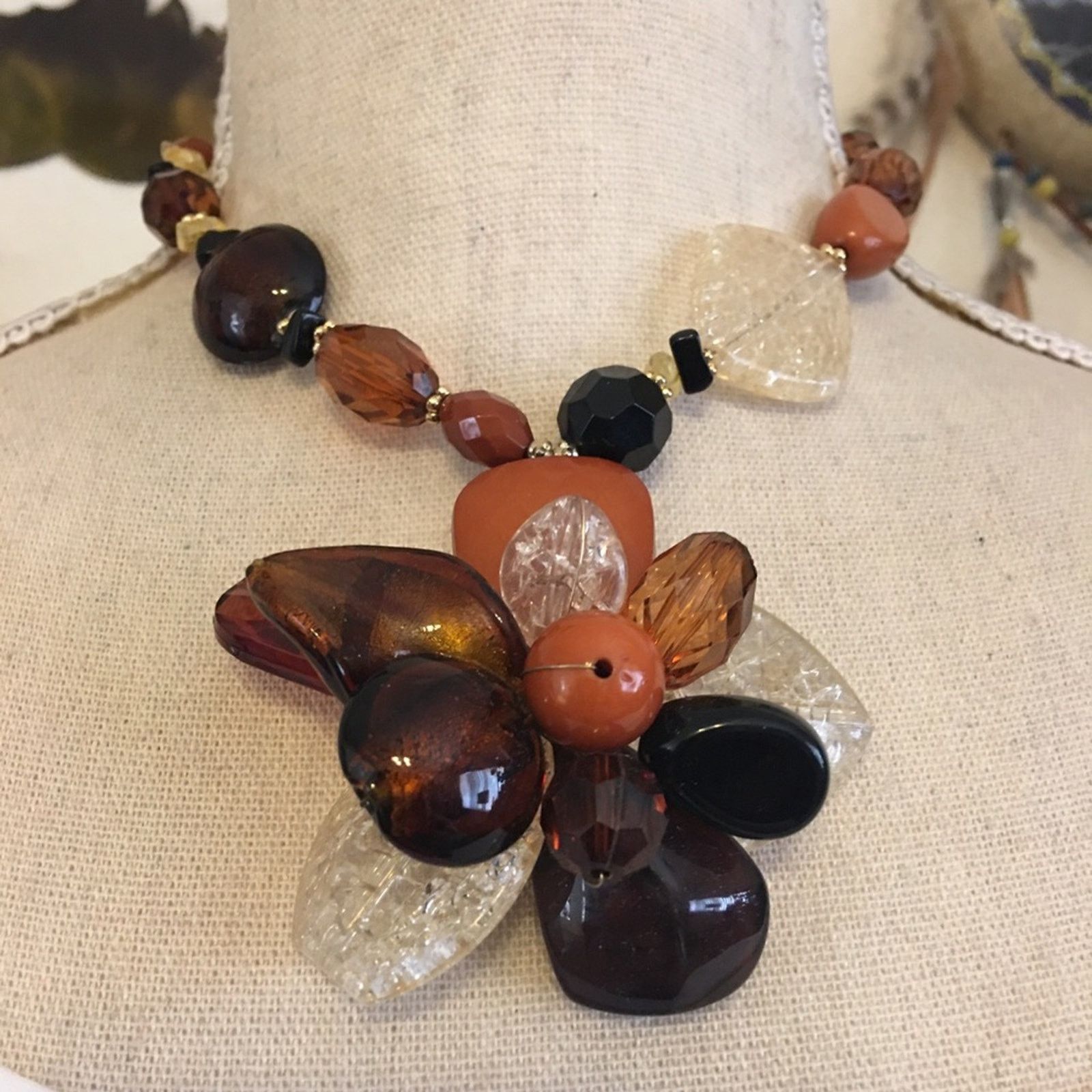 Jewelry Bold chunky crackled bead brown tone necklace Size ONE SIZE - 1 Thumbnail