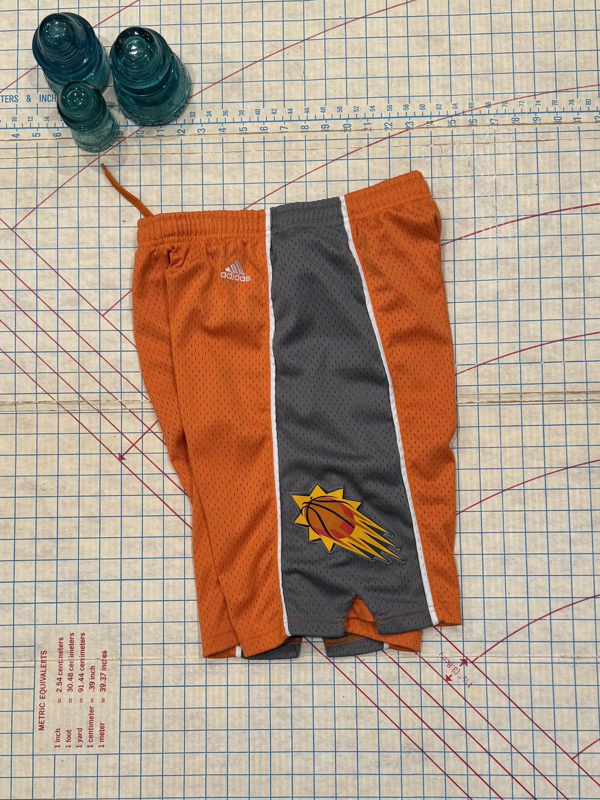 Adidas Adidas Phoenix Suns Youth Size XL Orange Basketball Shorts Size US 30 / EU 46 - 8 Thumbnail