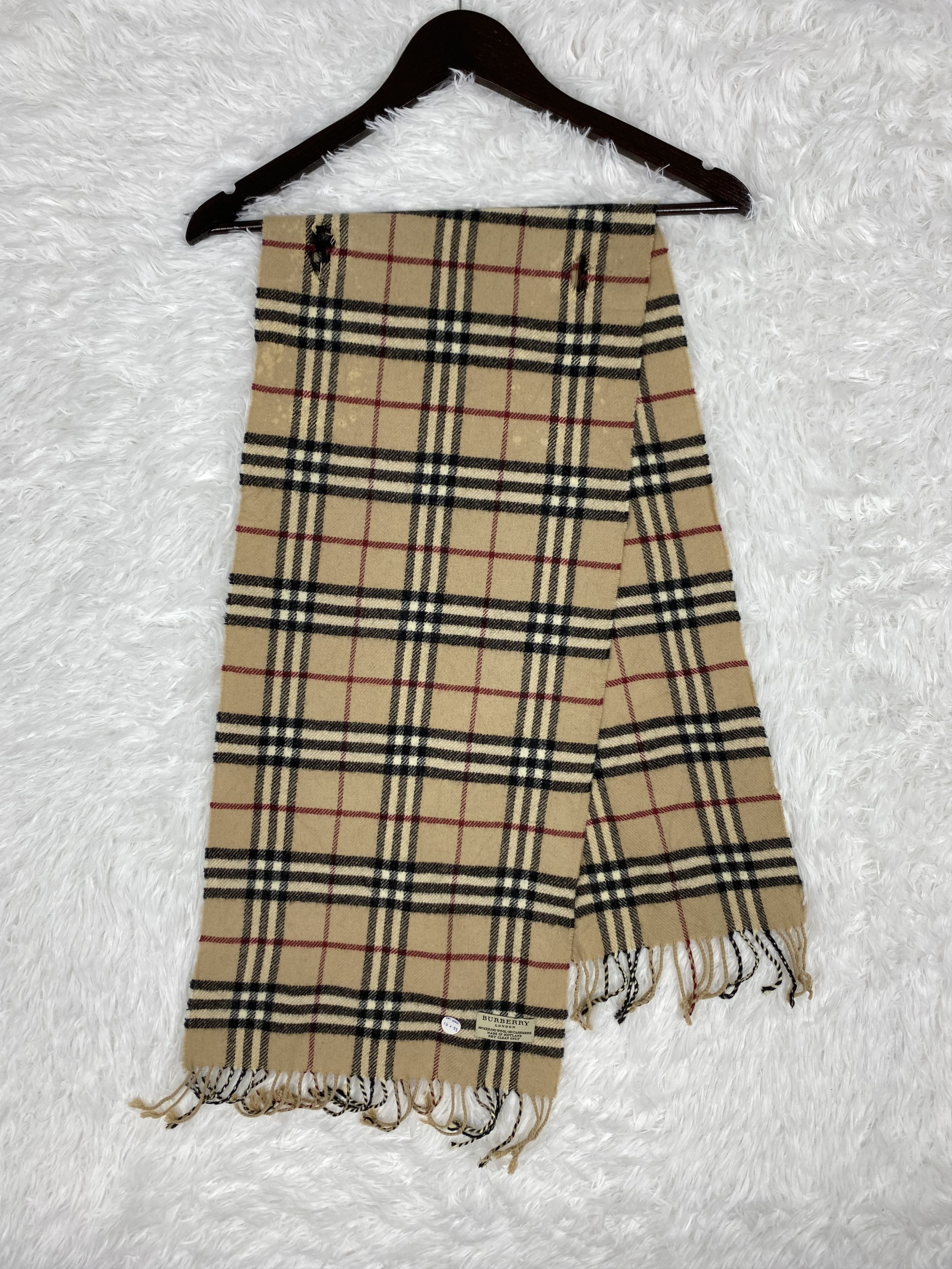Burberry Vintage Burberry Scarf / Muffler Neckwear PM0066 Size ONE SIZE - 3 Thumbnail