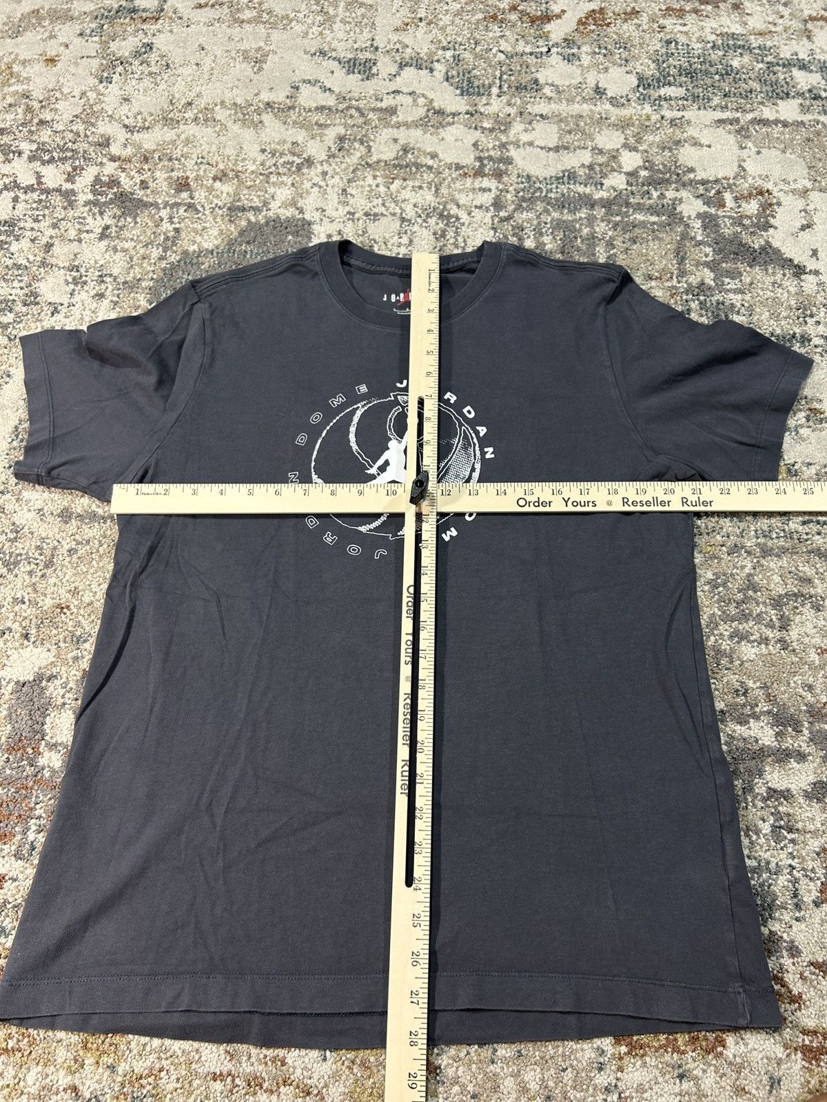 Jordan Brand Jordan Graphic Gray Dri-Fit Short-Sleeve Size US L / EU 52-54 / 3 - 6 Thumbnail