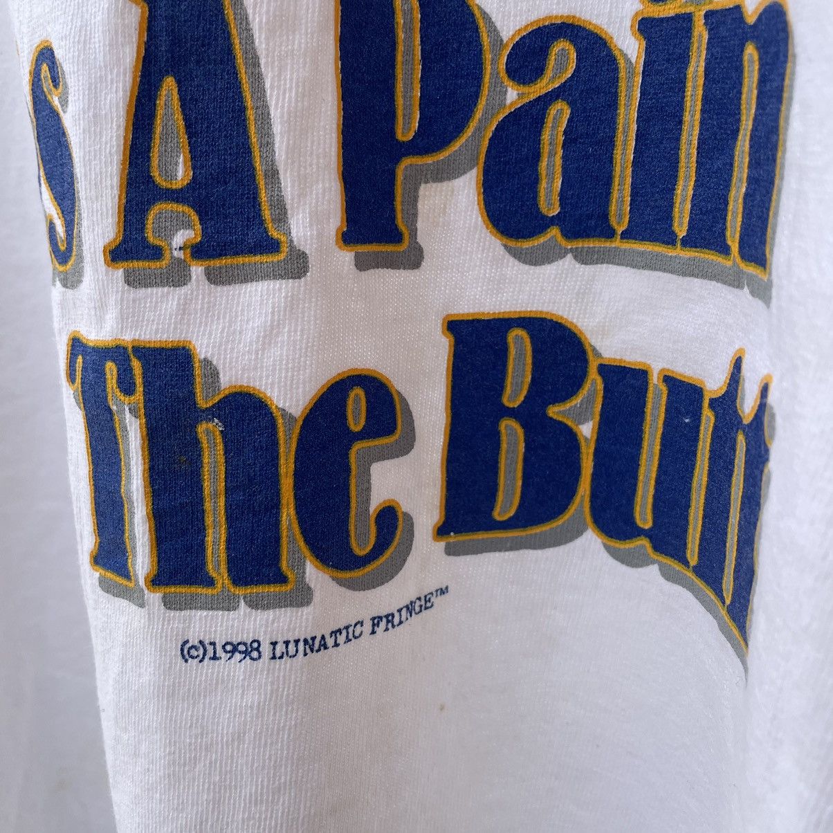 Gildan × Vintage 🔥🔥Vintage 1998 Lunatic Fringe Pain In The Butt Promo Tee Size US XL / EU 56 / 4 - 4 Thumbnail
