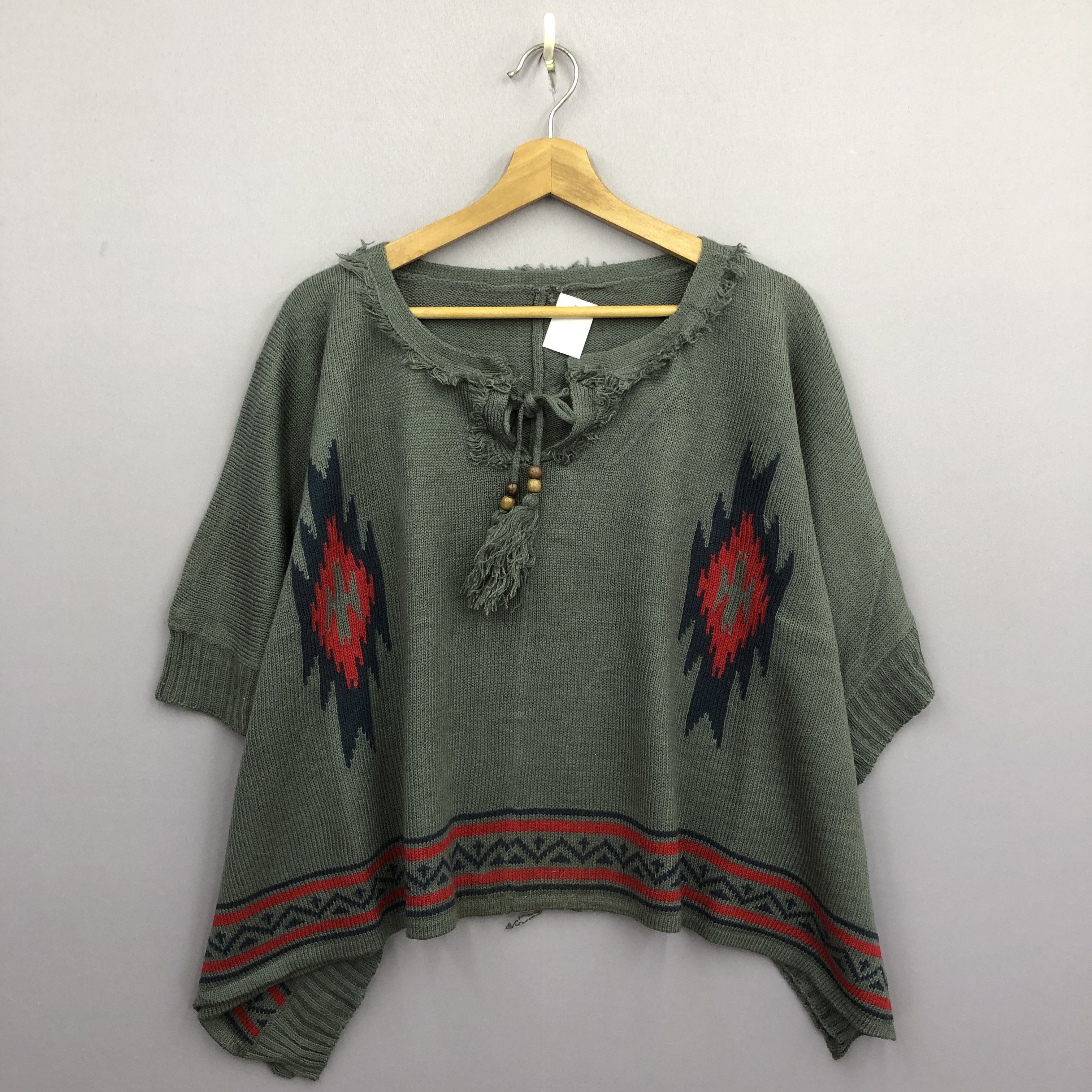 Vintage Japanese Aztec Navajo Knit Cape Sweater Sweatshirt