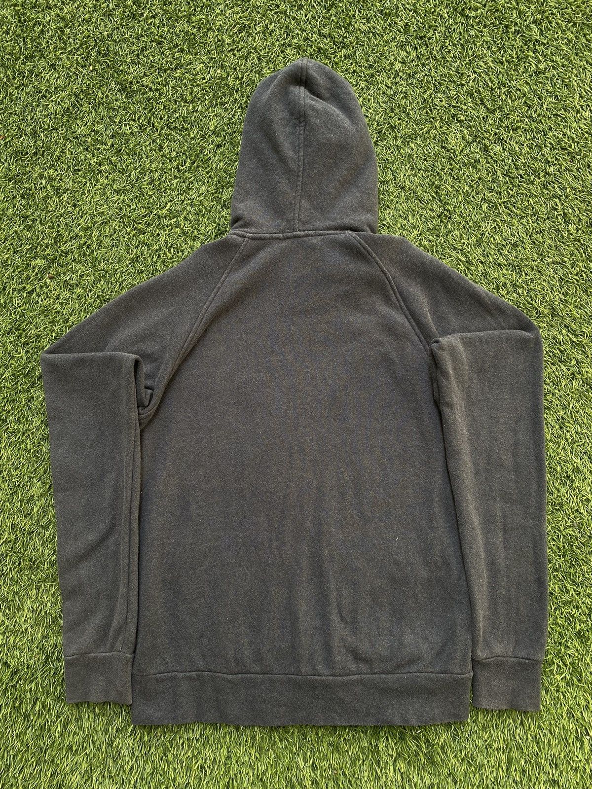 Undercover × Uniqlo Vintage Uniqlo X Undercover Hoodie Zipper Size US M / EU 48-50 / 2 - 2 Thumbnail